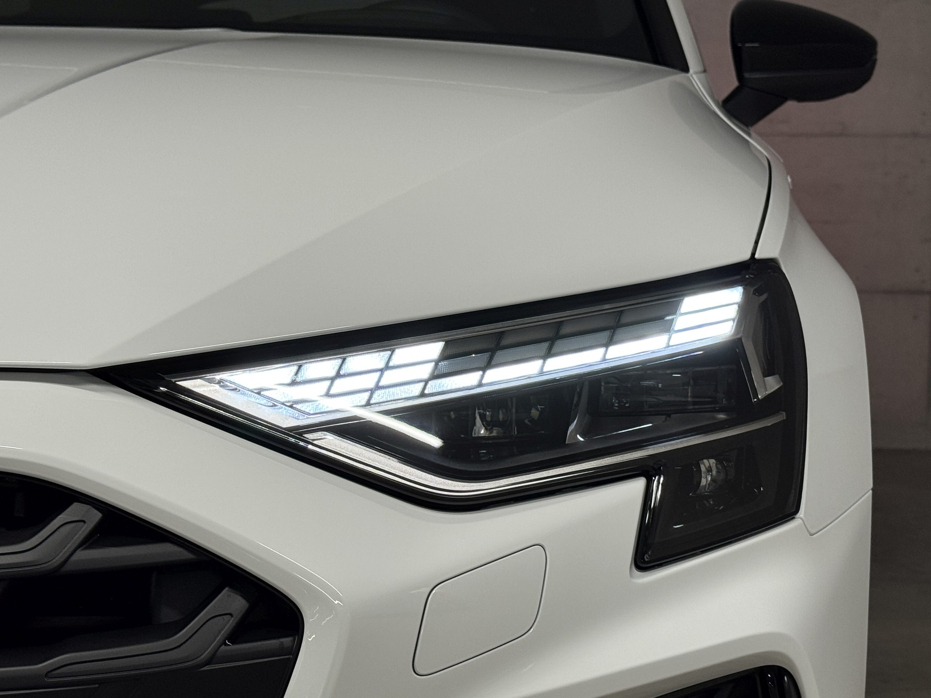 AUDI A3 Sportback TFSI 110 kW S line Attraction S tronic-image-5