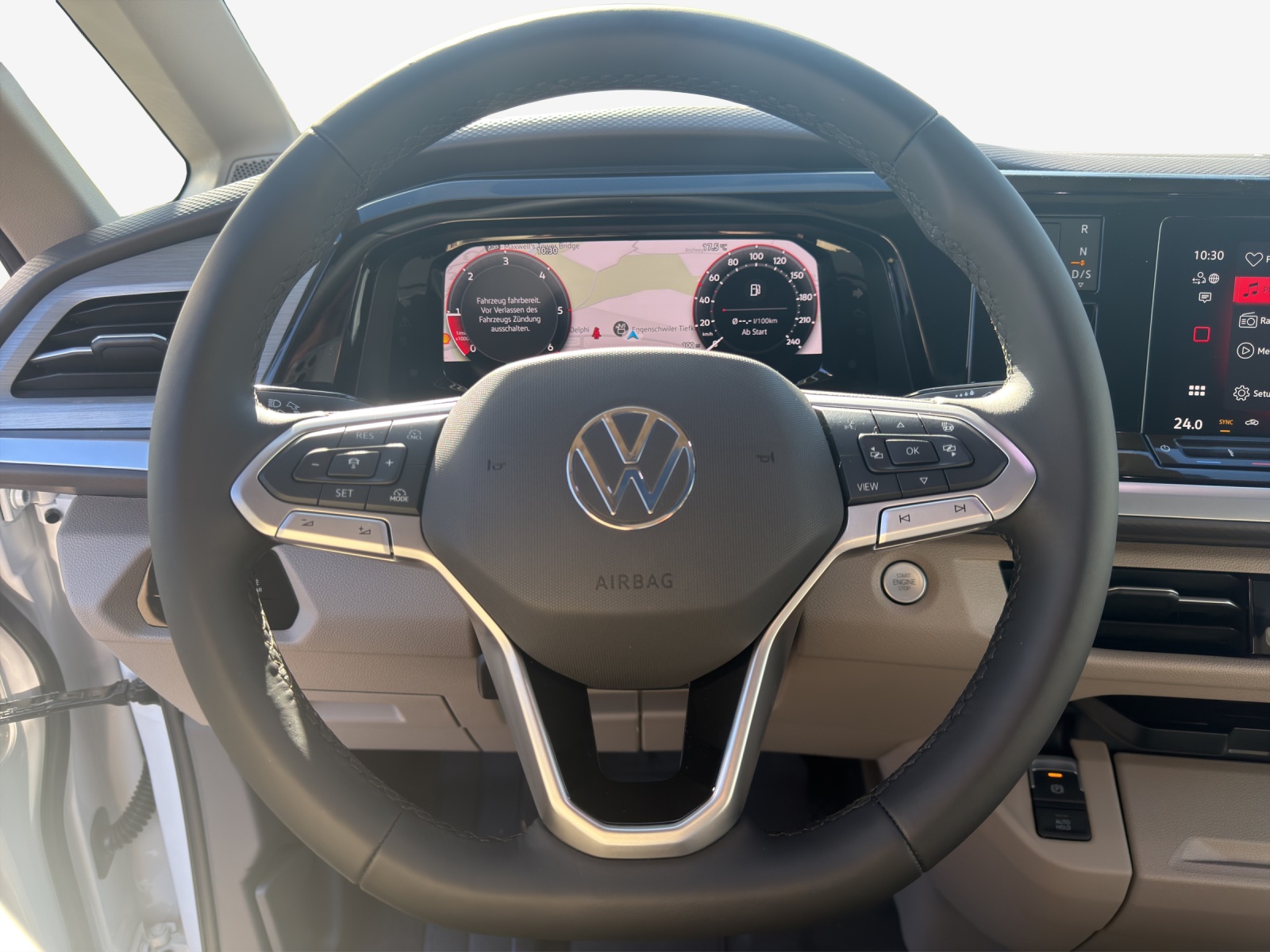 VW Multivan Life Edition kurz 150 2.0 TDI-image-9