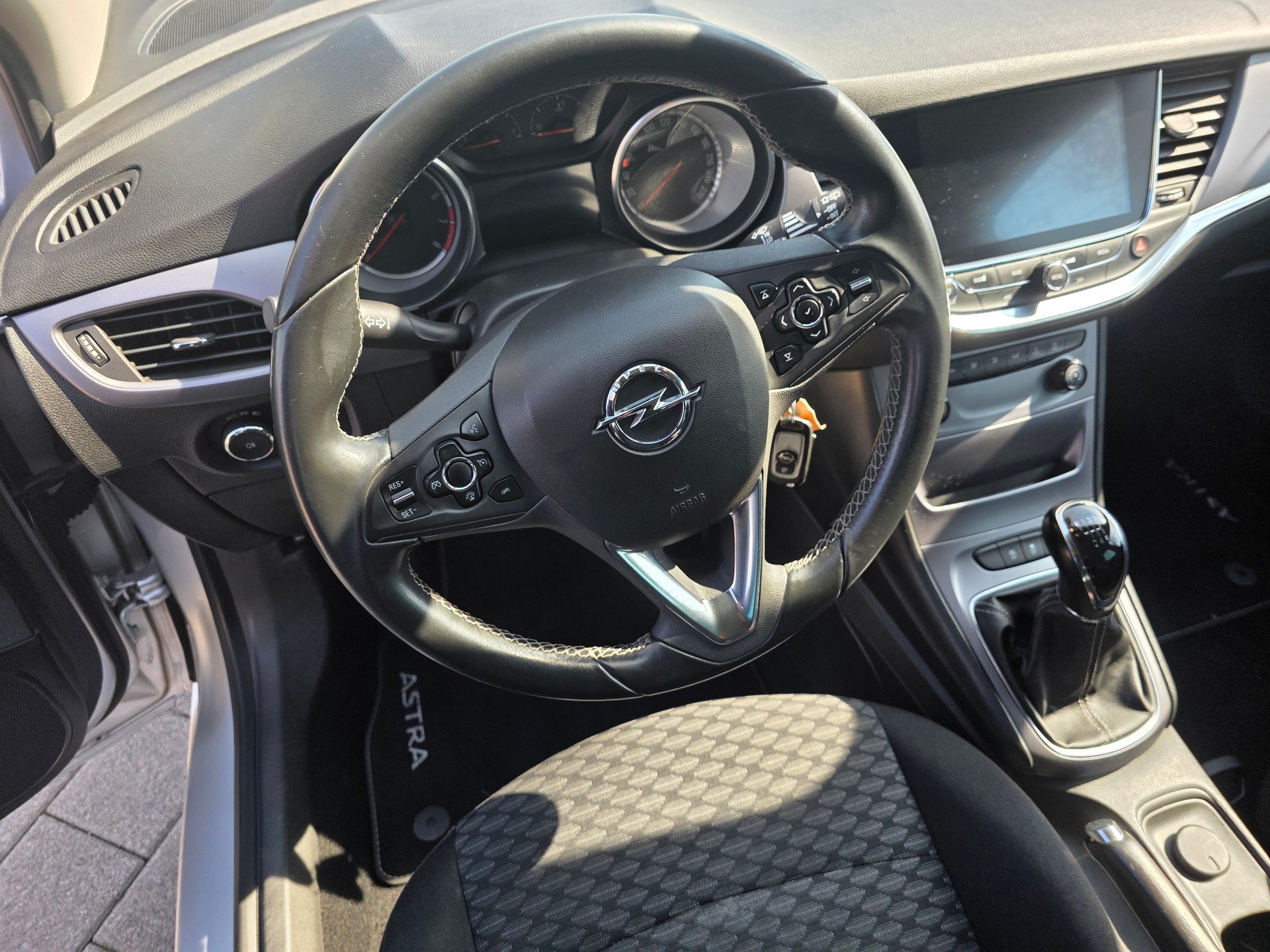 OPEL Astra Sports Tourer 1.4i Turbo Dynamic-image-10