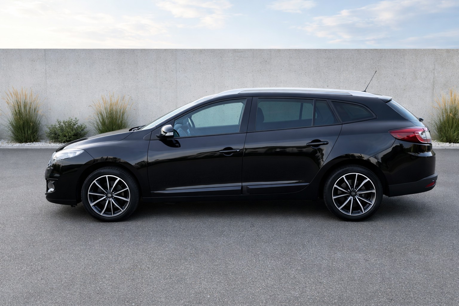 RENAULT 3 Grandtour-image-1