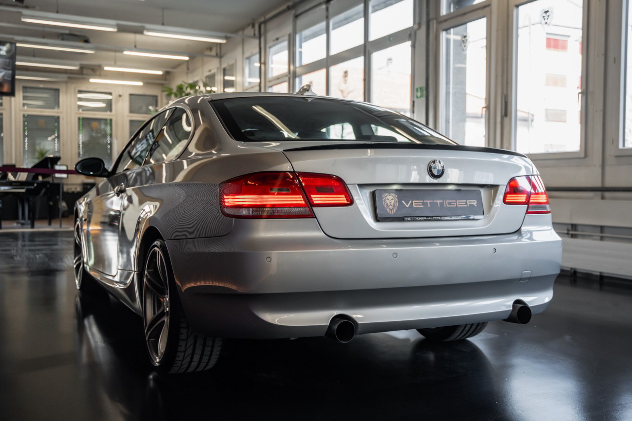 BMW 335i xDrive Coupé M Paket-showroom-element-3