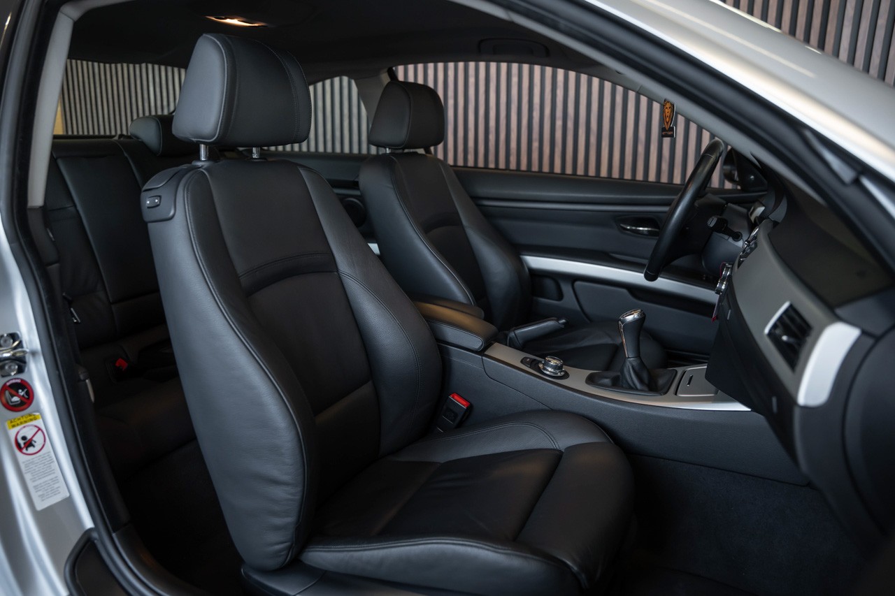BMW 335i xDrive Coupé M Paket-image-17