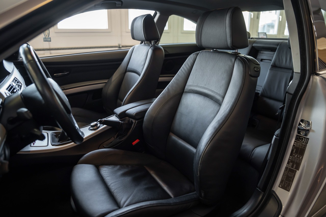 BMW 335i xDrive Coupé M Paket-image-14