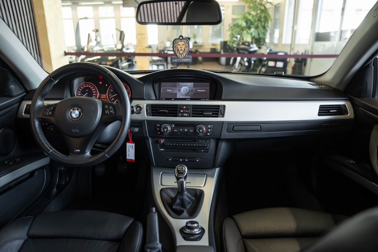 BMW 335i xDrive Coupé M Paket-image-12