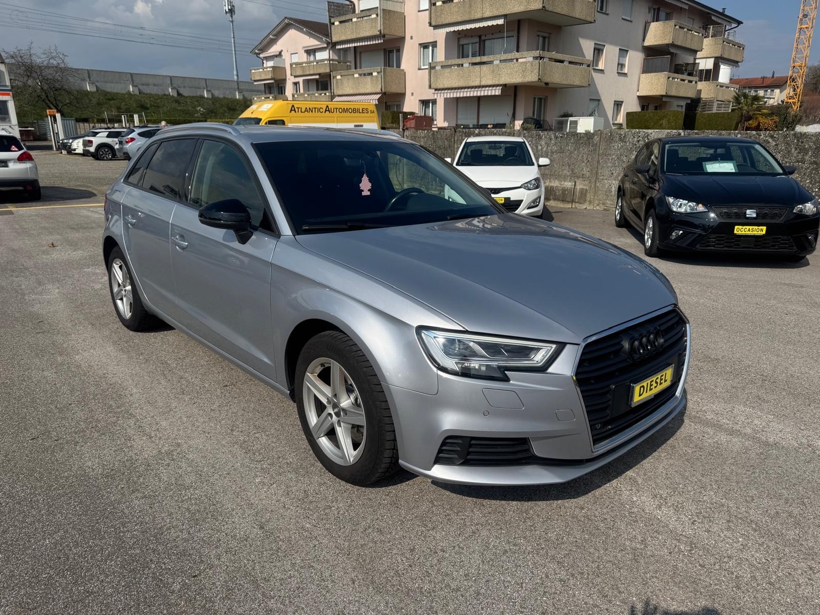 AUDI A3 Sportback 35 TDI Design S-tronic-image-7