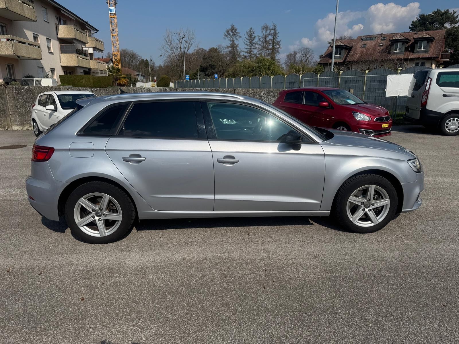 AUDI A3 Sportback 35 TDI Design S-tronic-image-6