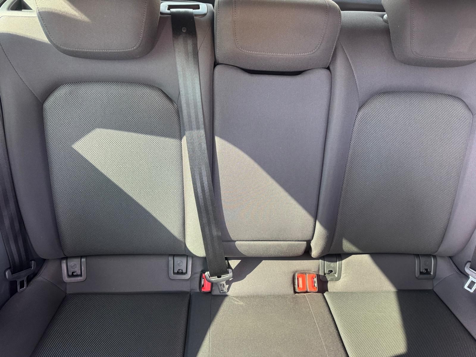 AUDI A3 Sportback 35 TDI Design S-tronic-image-13