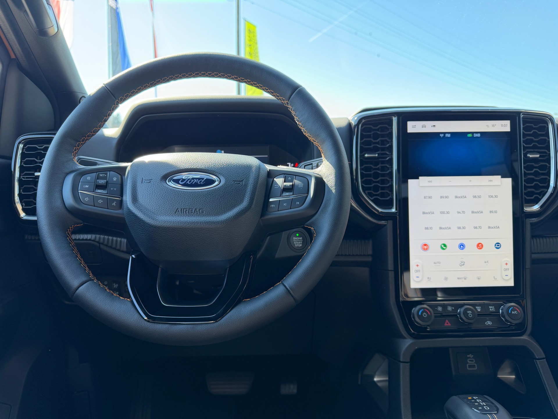 FORD Ranger Wildtrak 2.0 Eco Blue e-4WD Automat-image-9