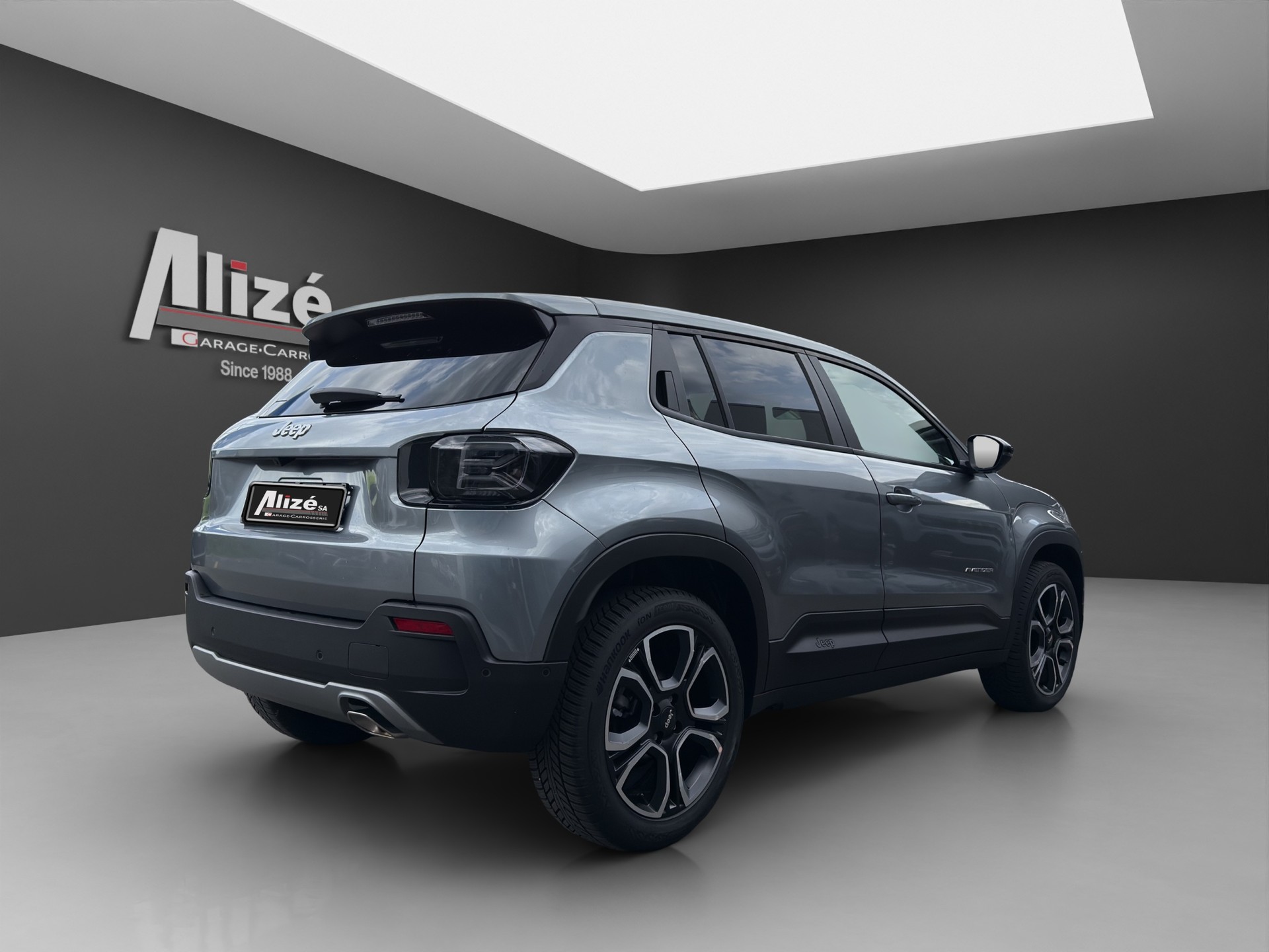 JEEP Avenger 1.2 Turbo MHEV Summit Sky-image-6