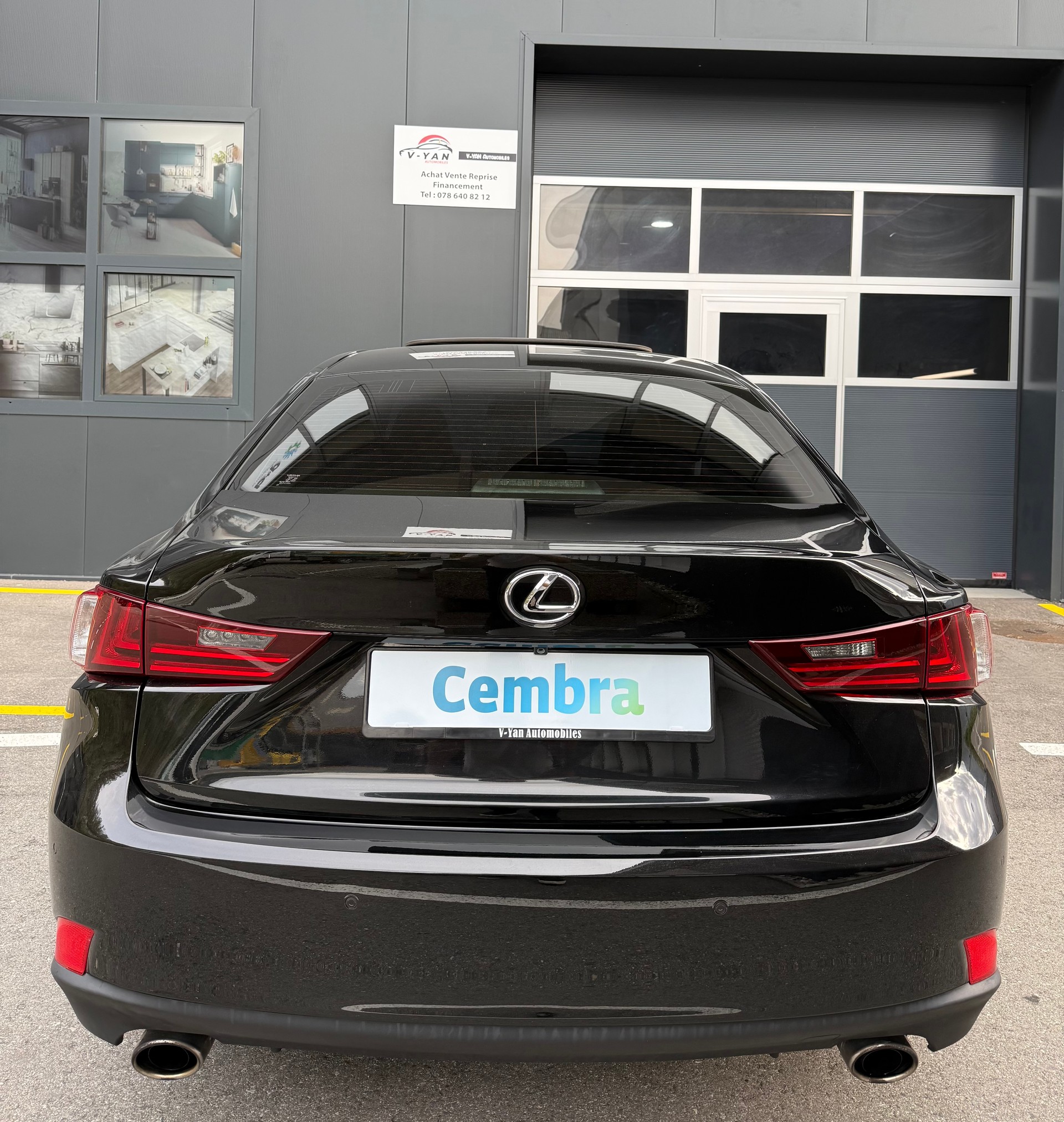 LEXUS IS 250 F-Sport Automatic-image-4