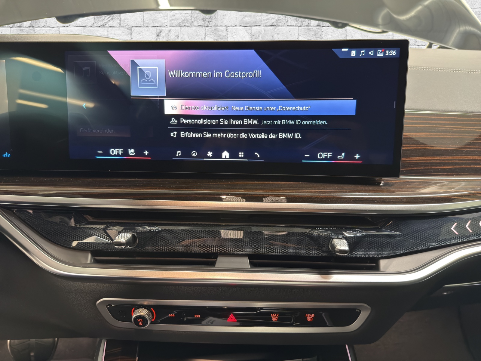 BMW X5 xDrive 48V 30d M Sport Pro Steptronic-image-17