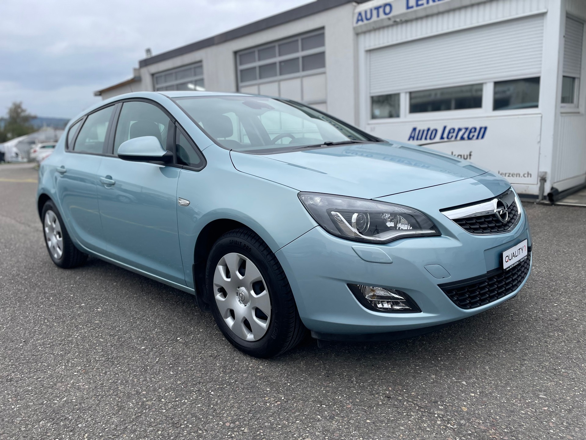 OPEL Astra 1.6i 16V Enjoy Automatic-image-0