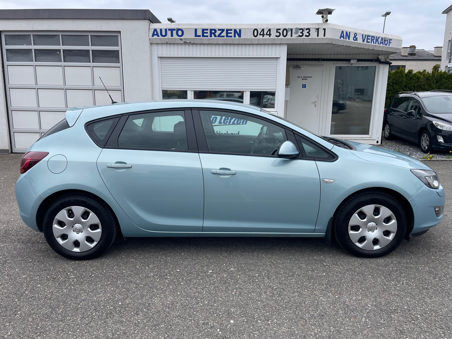 OPEL Astra 1.6i 16V Enjoy Automatic-image-3