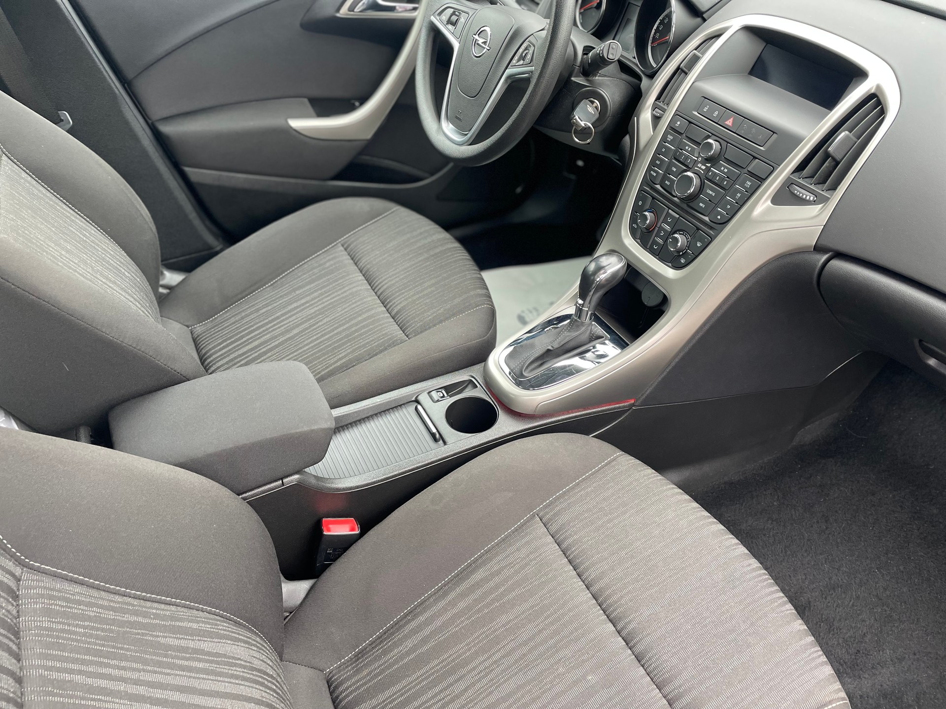 OPEL Astra 1.6i 16V Enjoy Automatic-image-8