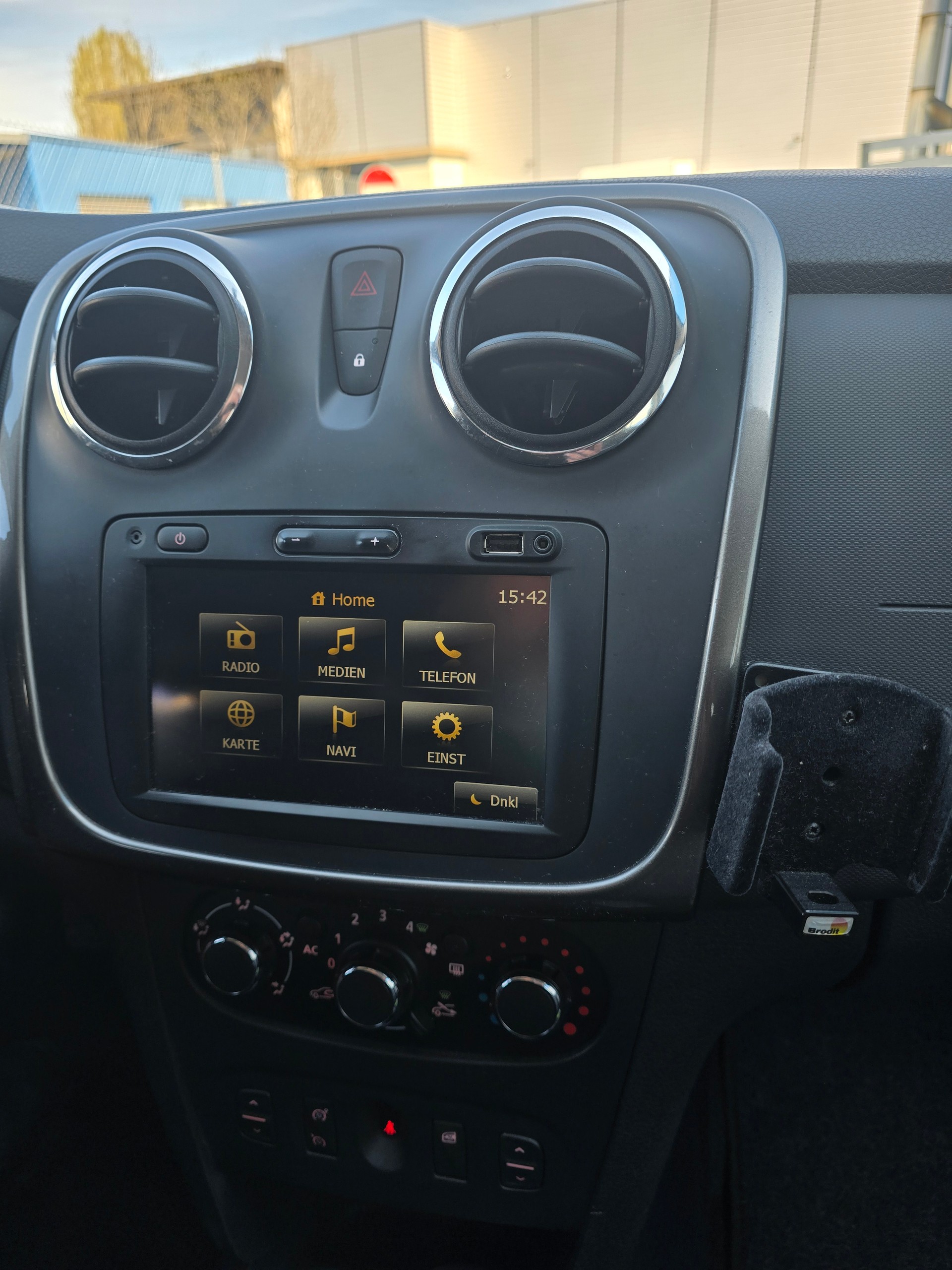 DACIA Sandero Tce 90 Stepway Ambiance-image-17