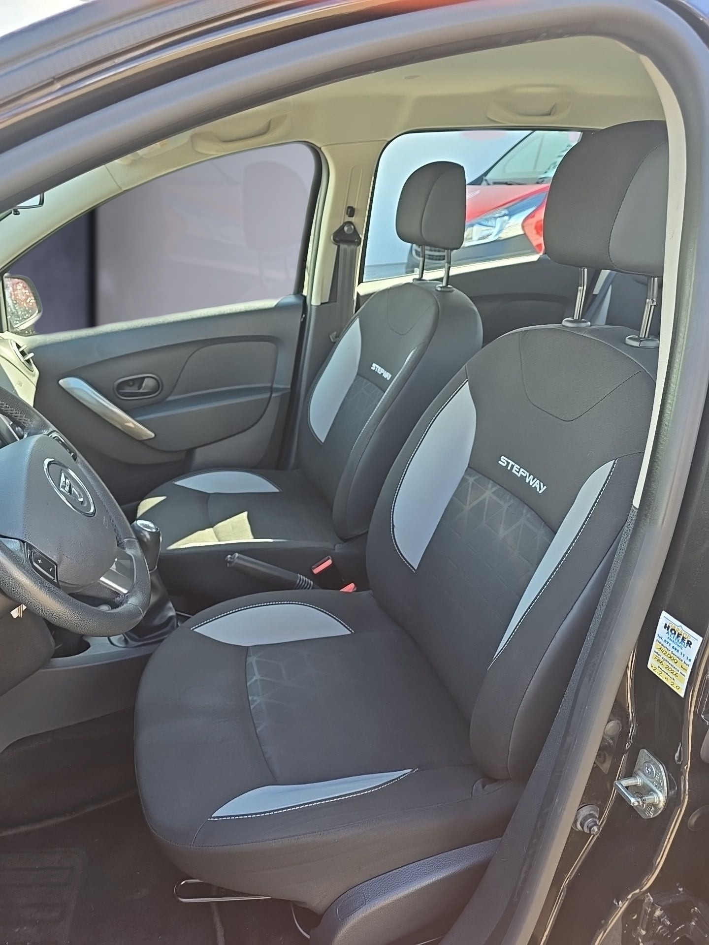 DACIA Sandero Tce 90 Stepway Ambiance-image-10