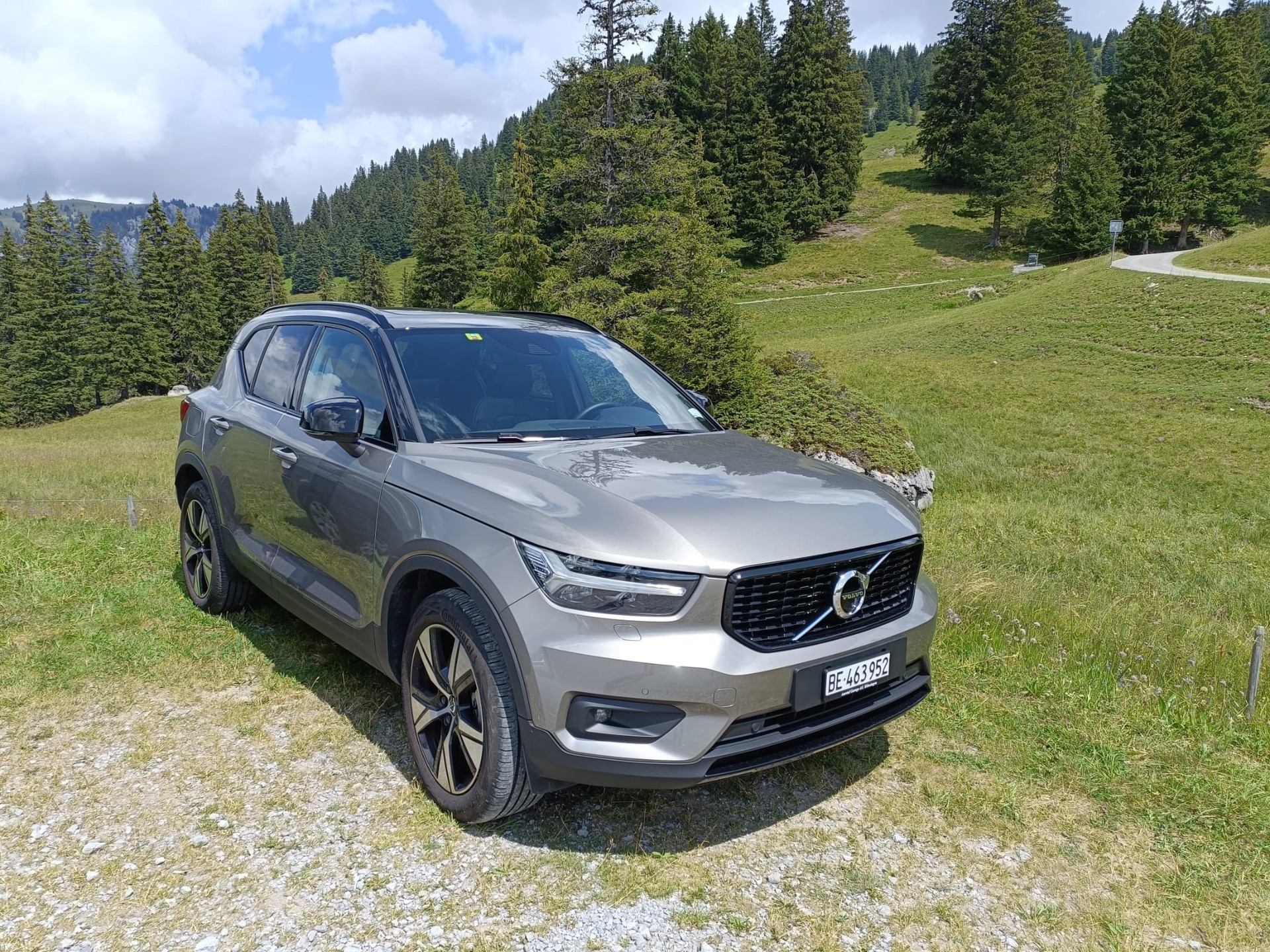 VOLVO XC40 T5 TwE R-Design DCT-image-9