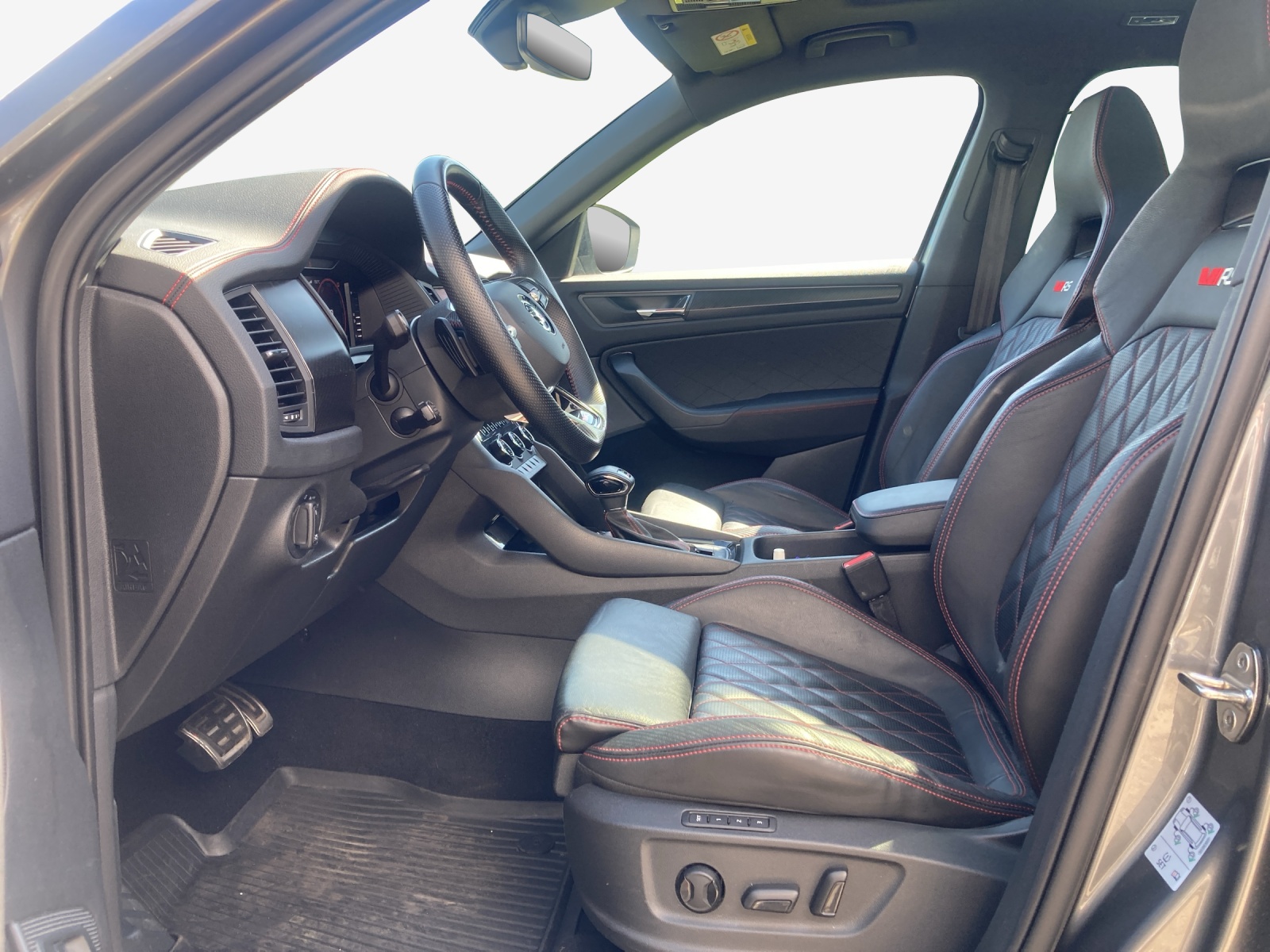 SKODA Kodiaq 2.0 TSI 4x4 RS-image-7