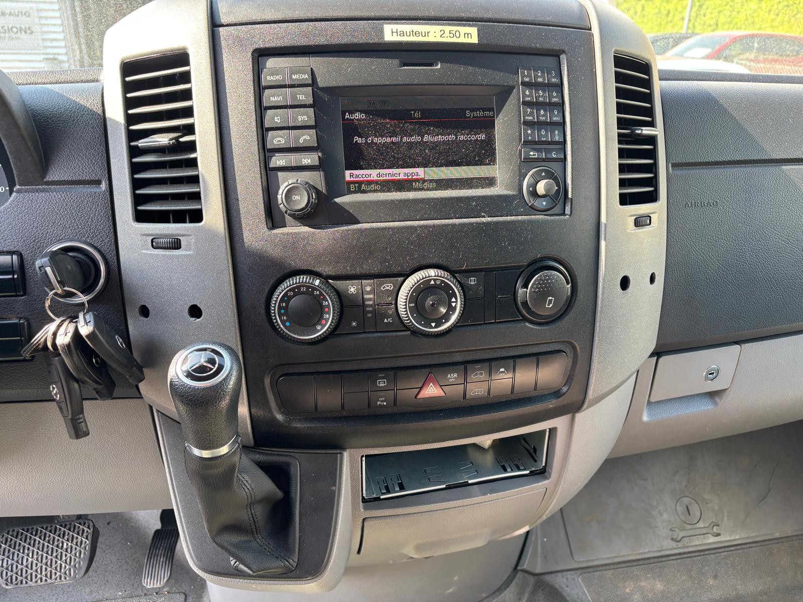 Image MERCEDES-BENZ SPRINTER 519 CDI 4x4 A