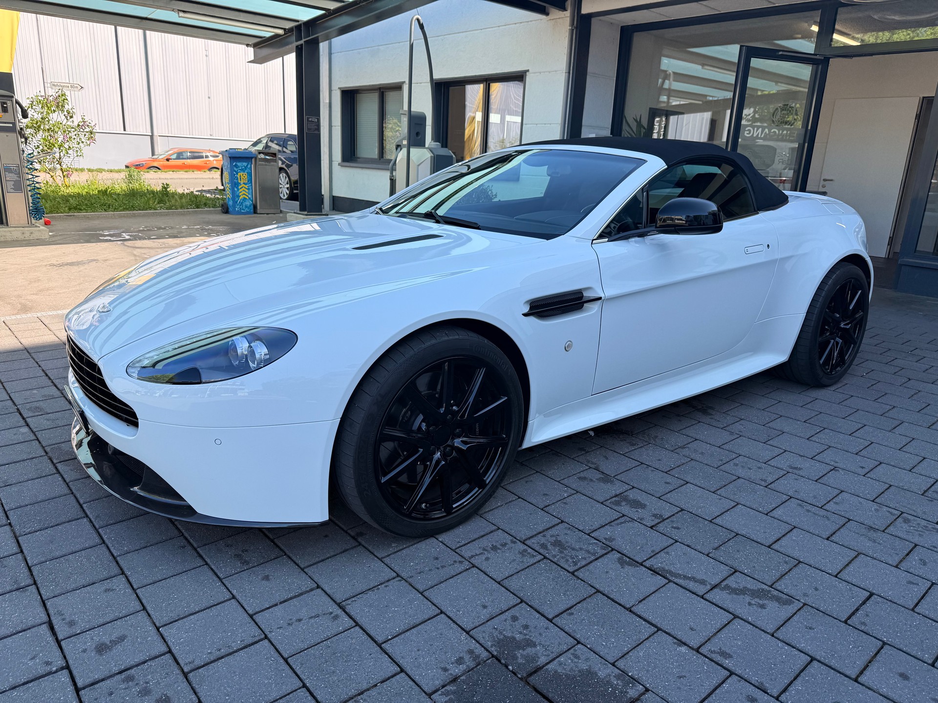 ASTON MARTIN V8 Vantage 4.7 S Sportshift-image-3