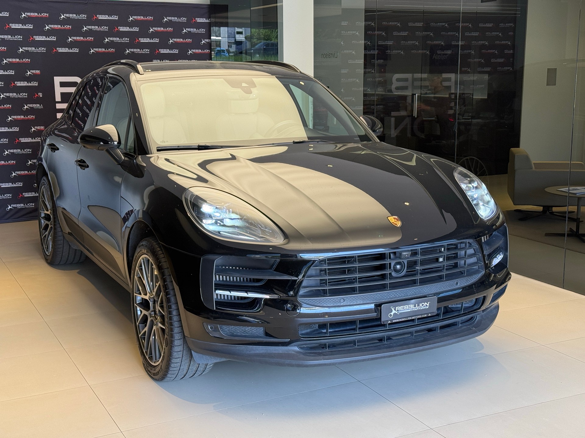 PORSCHE Macan S PDK-image-2