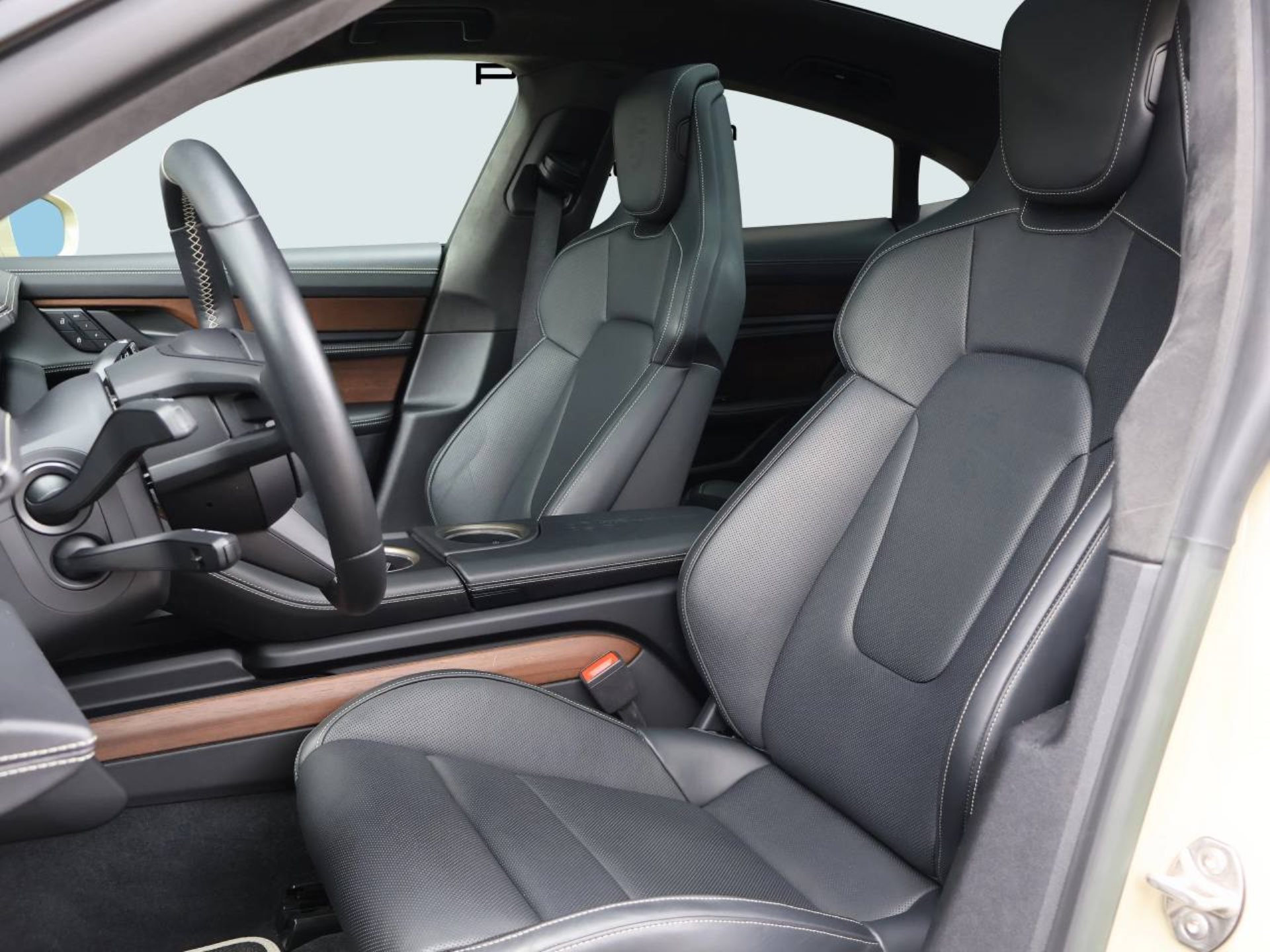 PORSCHE Taycan GTS-image-4