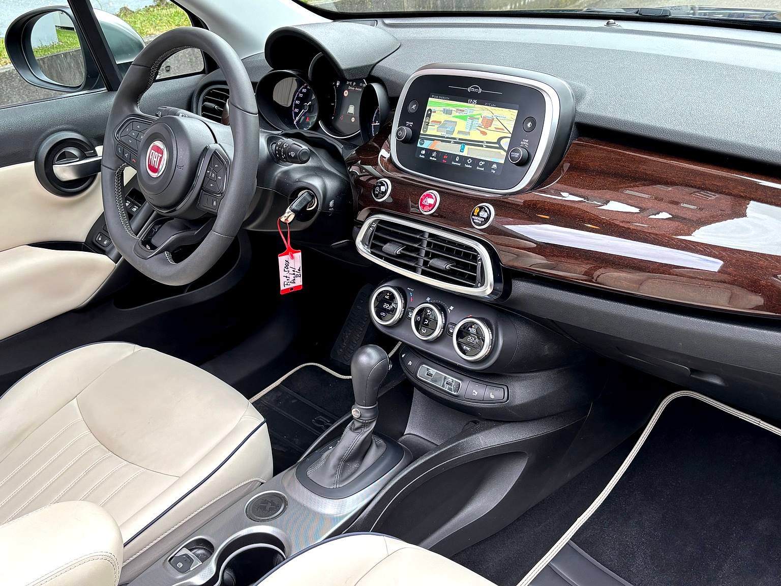 FIAT 500X Soft Top 1.3 Yacht Club Capri Automatic-image-4