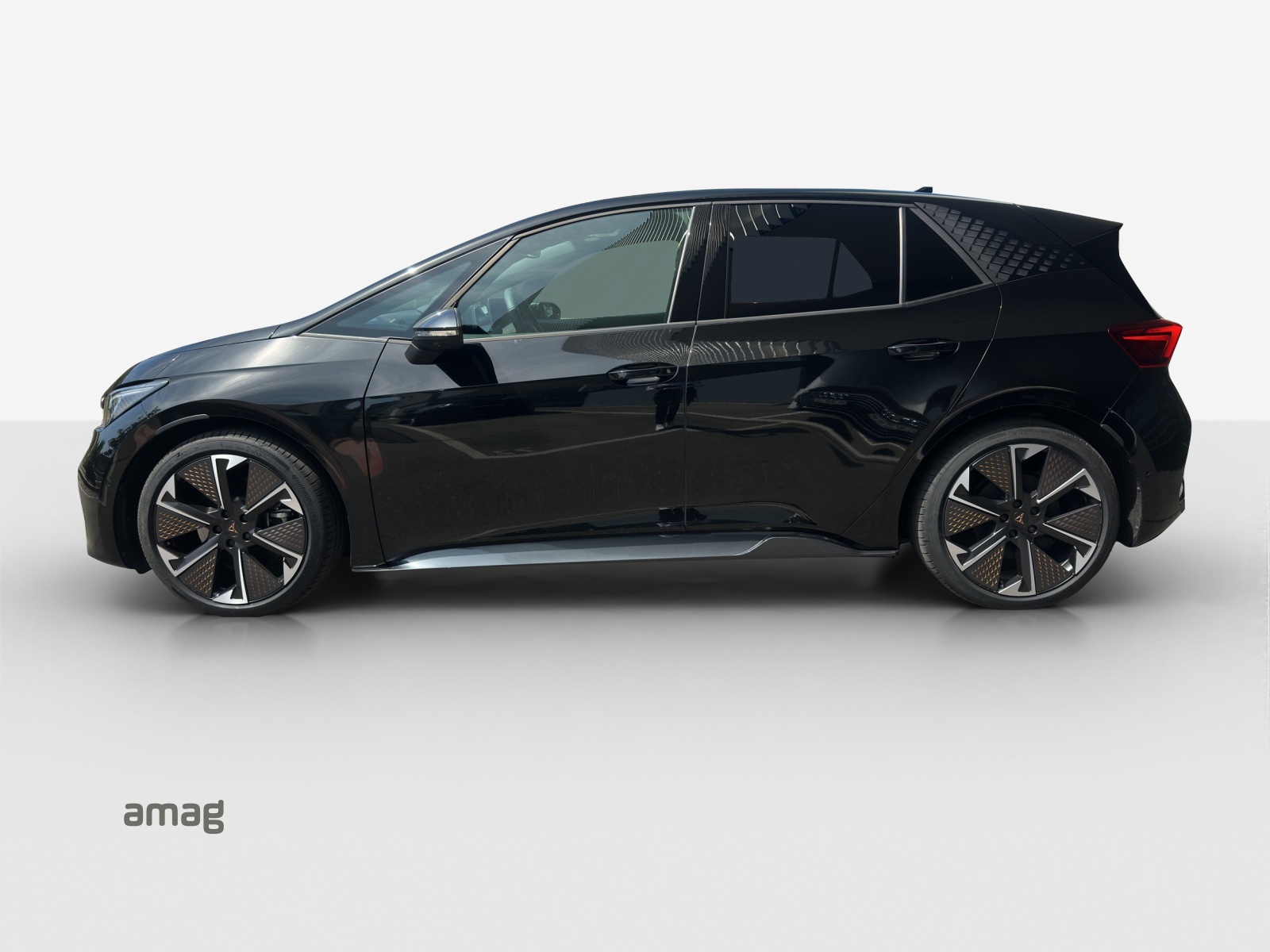 CUPRA Born 79 kWh e-Boost Adrenaline-image-2