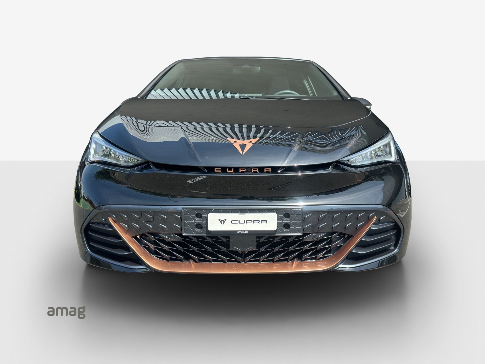 CUPRA Born 79 kWh e-Boost Adrenaline-image-0