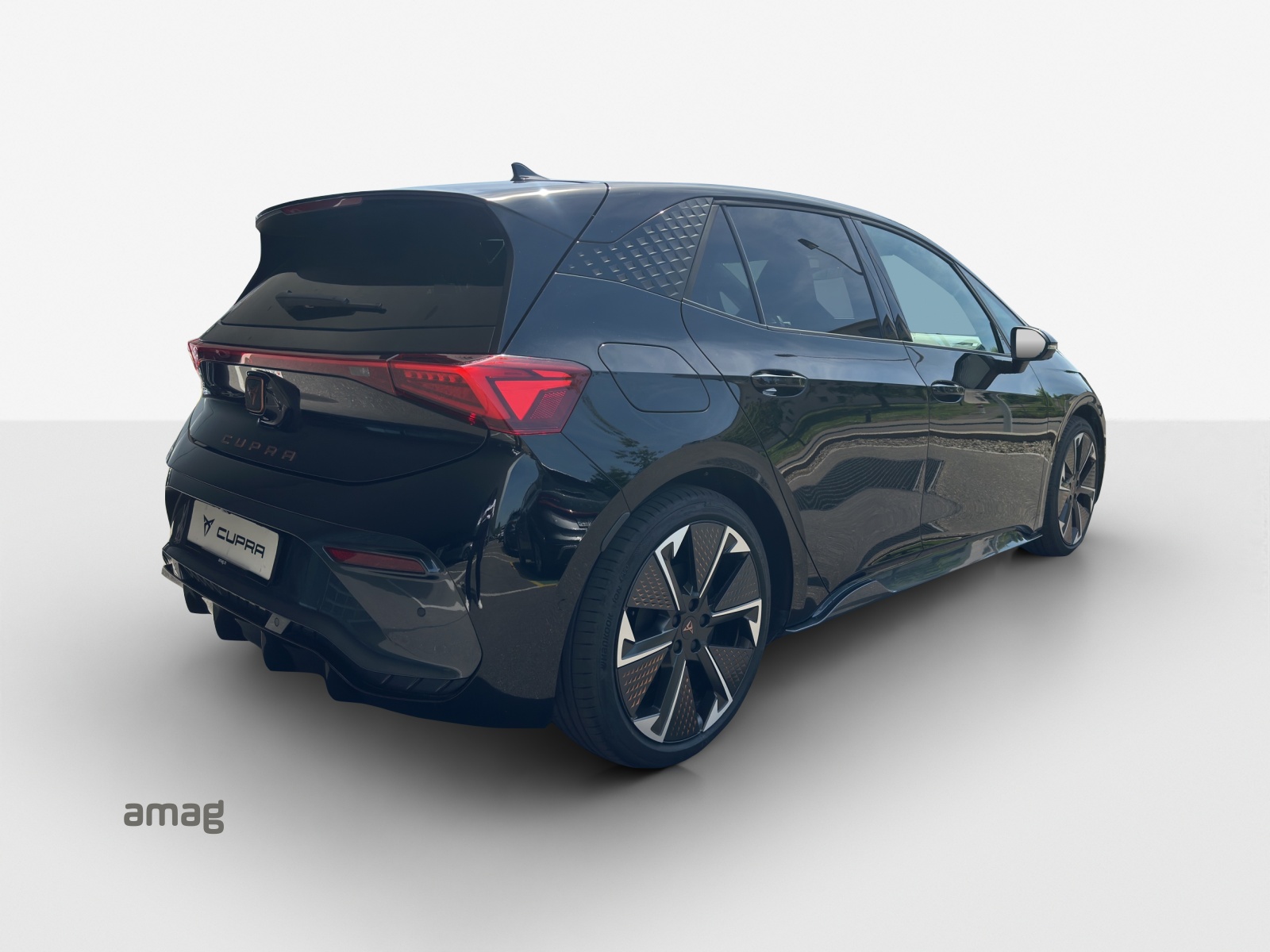 CUPRA Born 79 kWh e-Boost Adrenaline-image-5