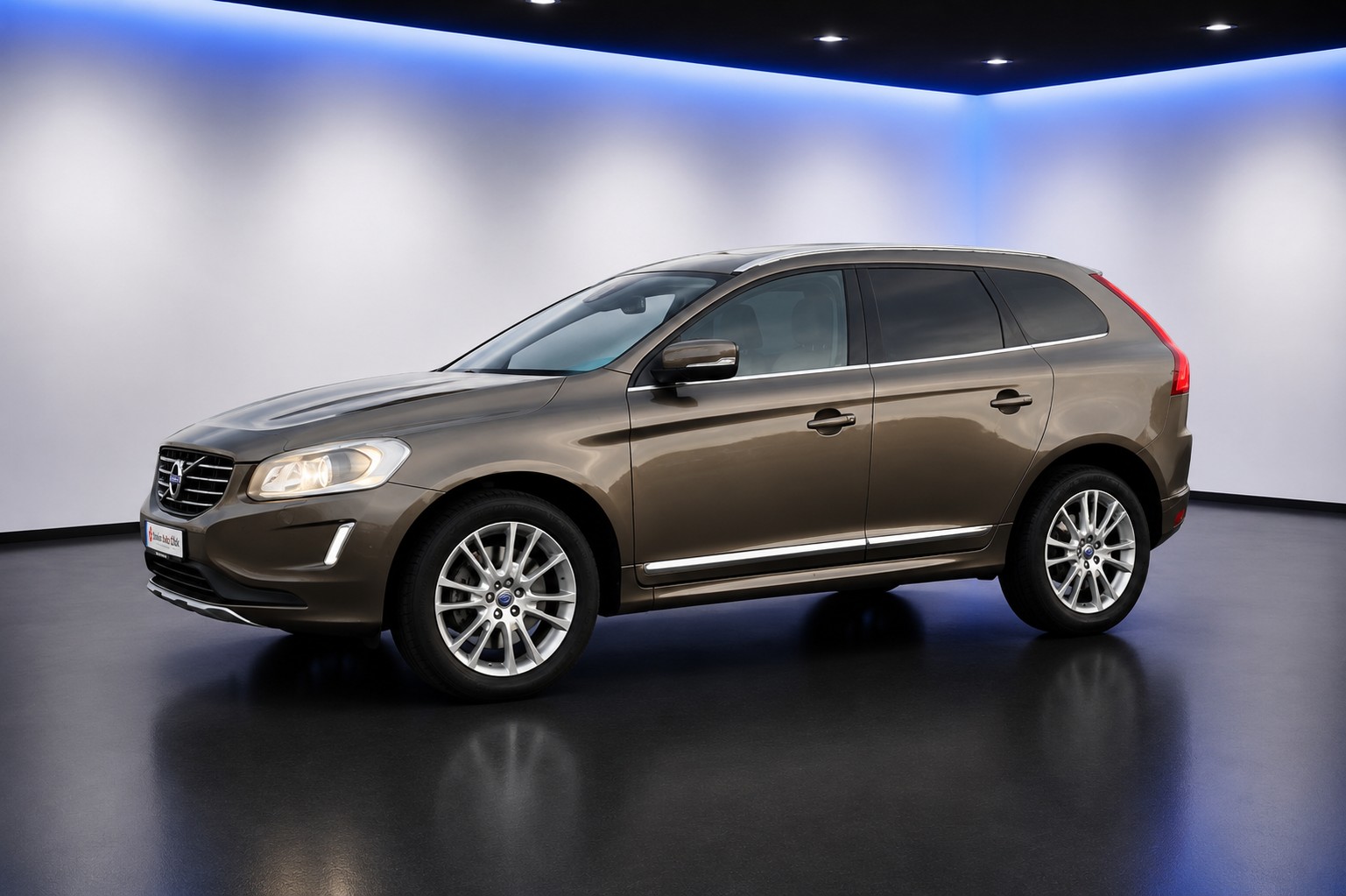 VOLVO XC60 D5 AWD OceanRace Geartronic-image-1