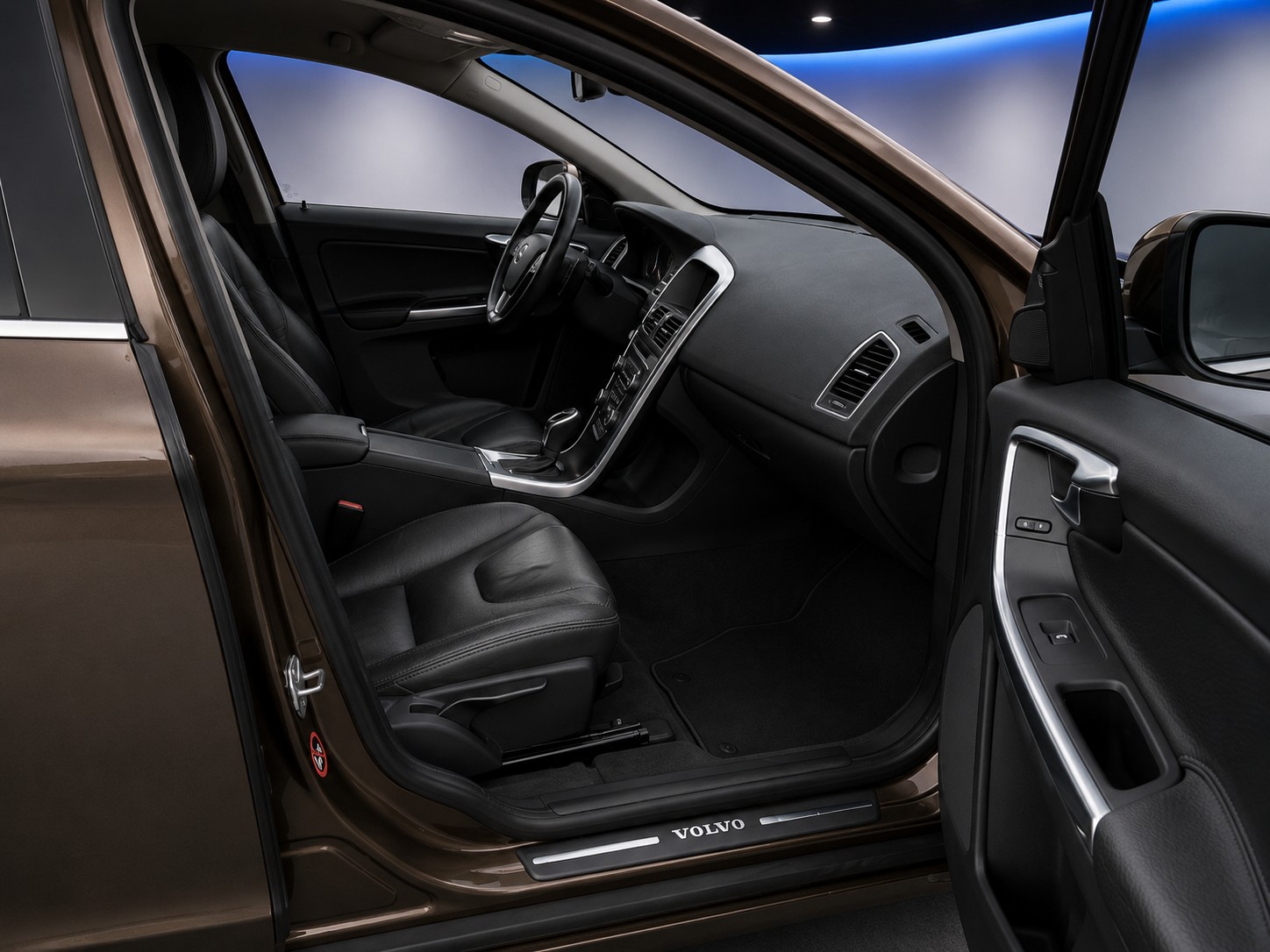 VOLVO XC60 D5 AWD OceanRace Geartronic-image-11