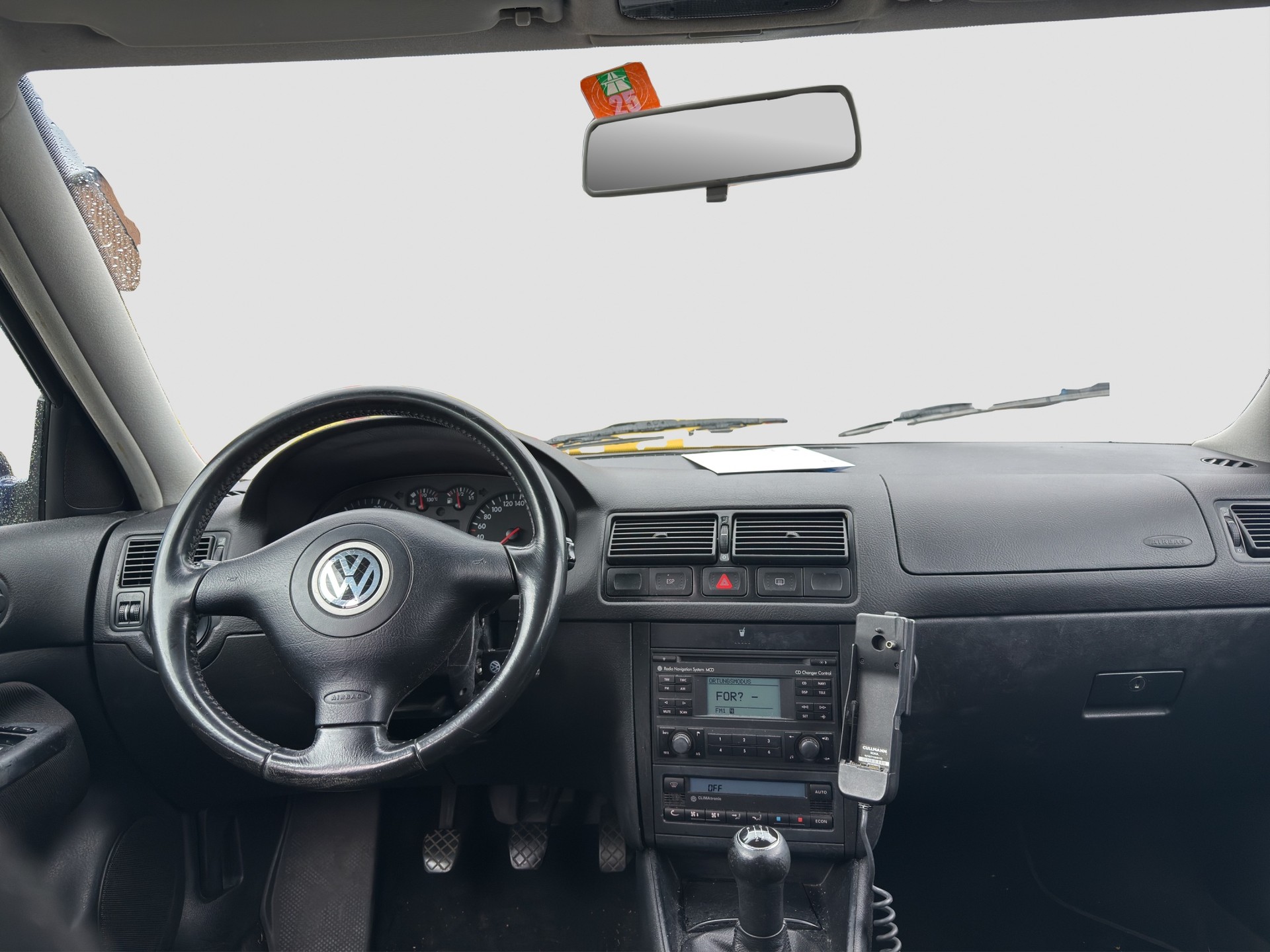 VW Golf 1.9 TDI PD Comfortline ** 131 PS & 6-Gang ** Frisch ab MFK und Service **-image-9