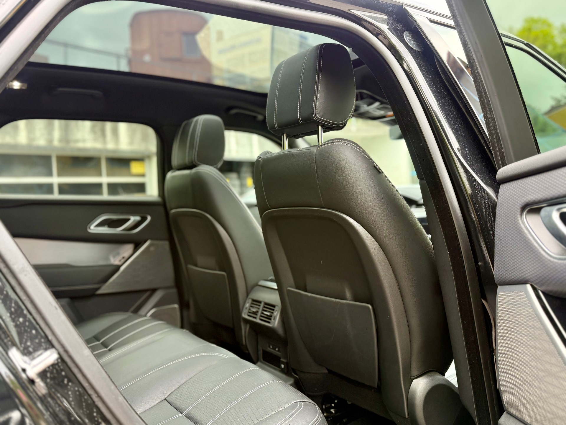 LAND ROVER Range Rover Velar R-Dynamic P 250 HSE Automatic-image-10
