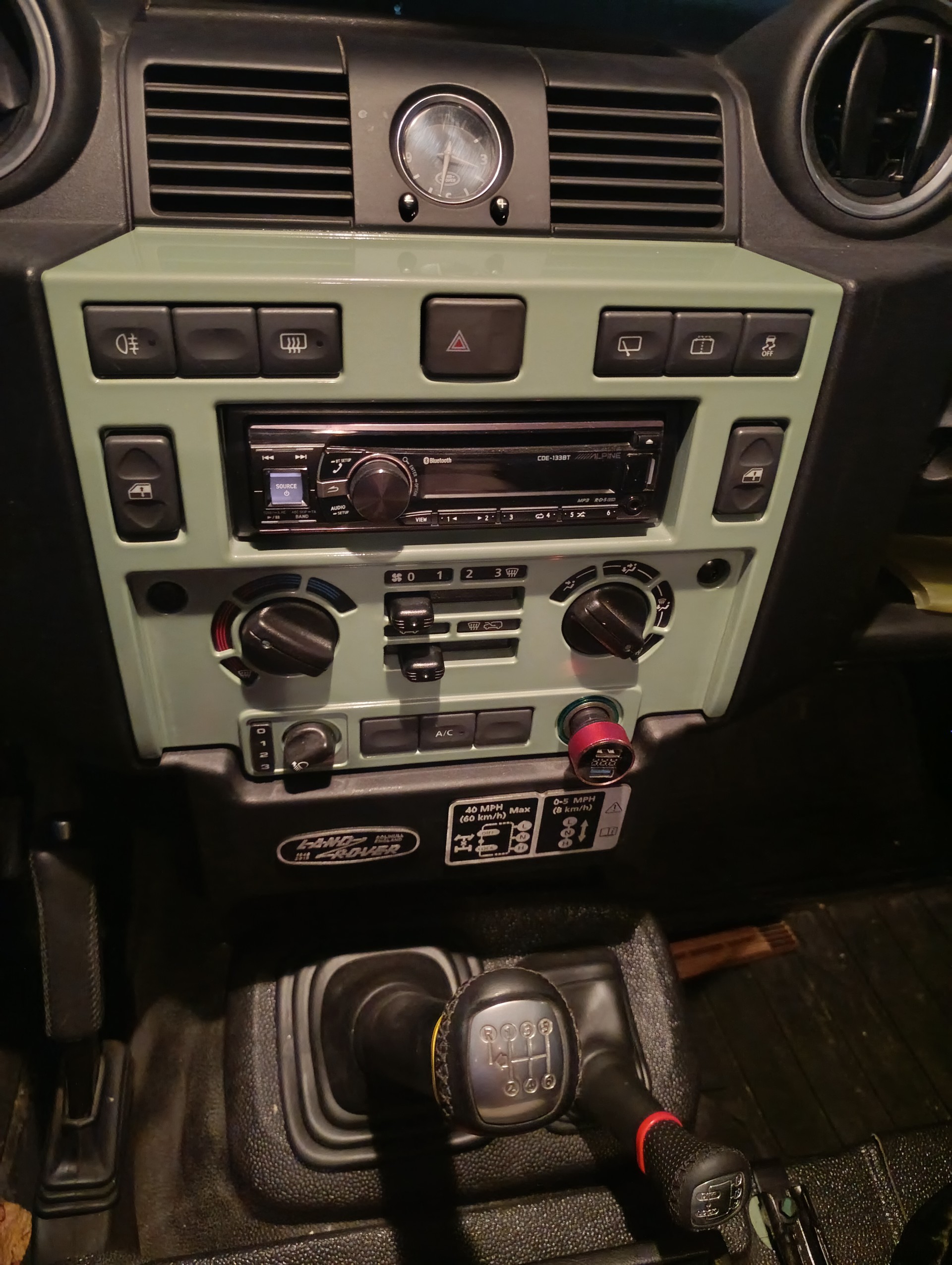 LAND ROVER 2.2 TD4 SW Heritage-image-2