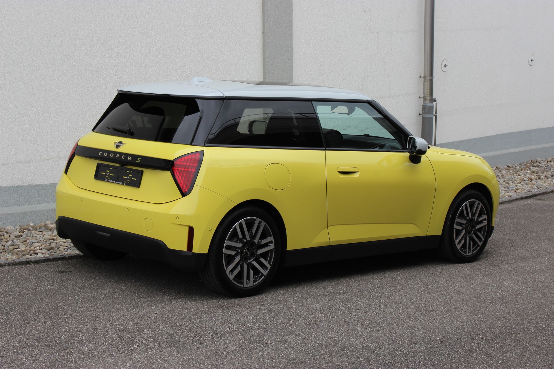 MINI Cooper SE *0.9%-LEASINGAKTION*-image-4