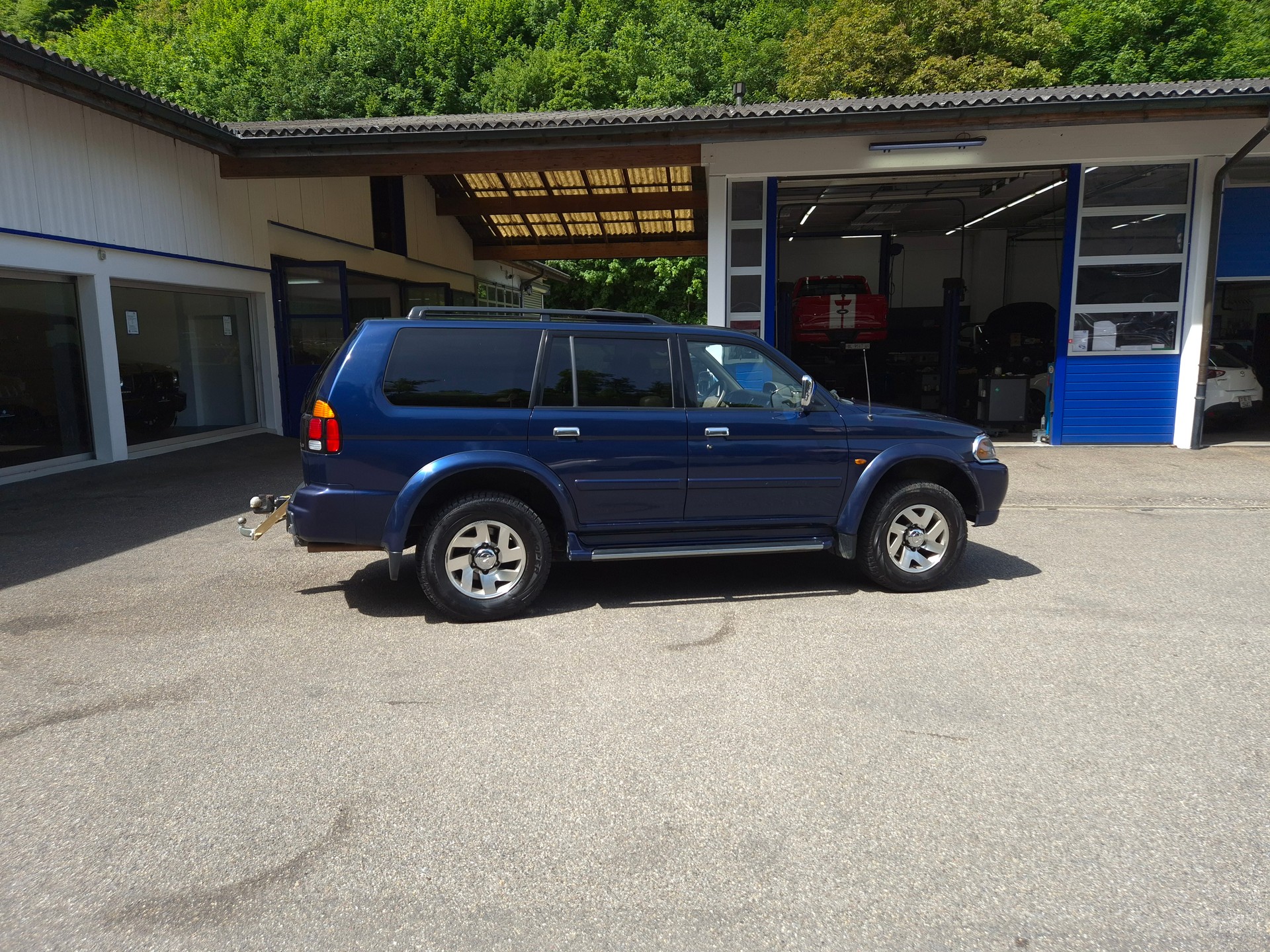 MITSUBISHI Pajero Sport 3.0 GLS Edition-image-13