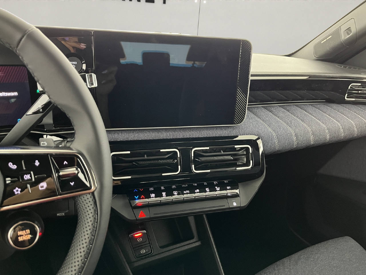 RENAULT R5 E-Tech Comfort Range techno-image-12