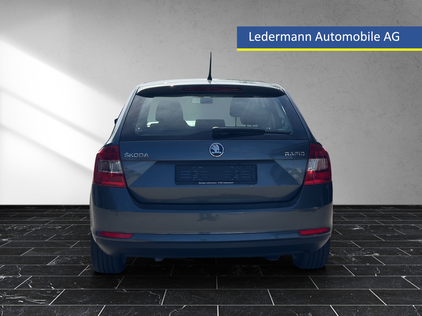 SKODA Rapid Spaceback 1.4 TSI Ambition DSG-showroom-element-3