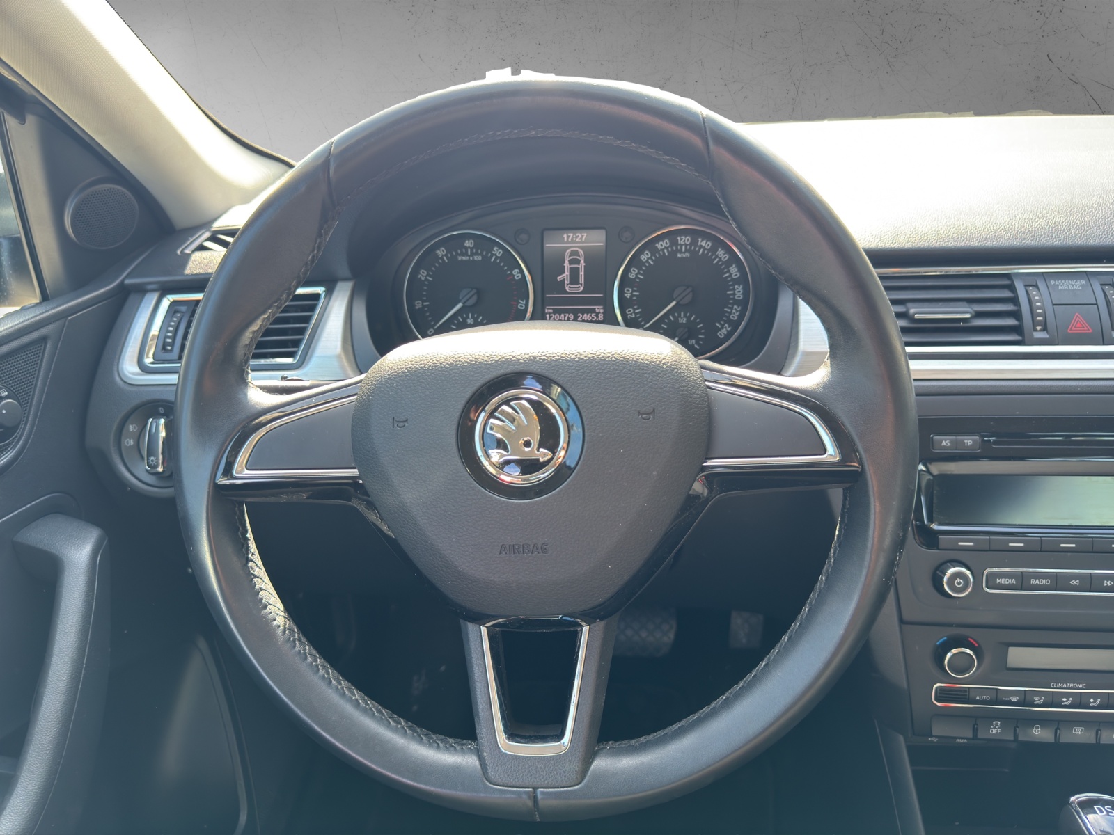 SKODA Rapid Spaceback 1.4 TSI Ambition DSG-image-11