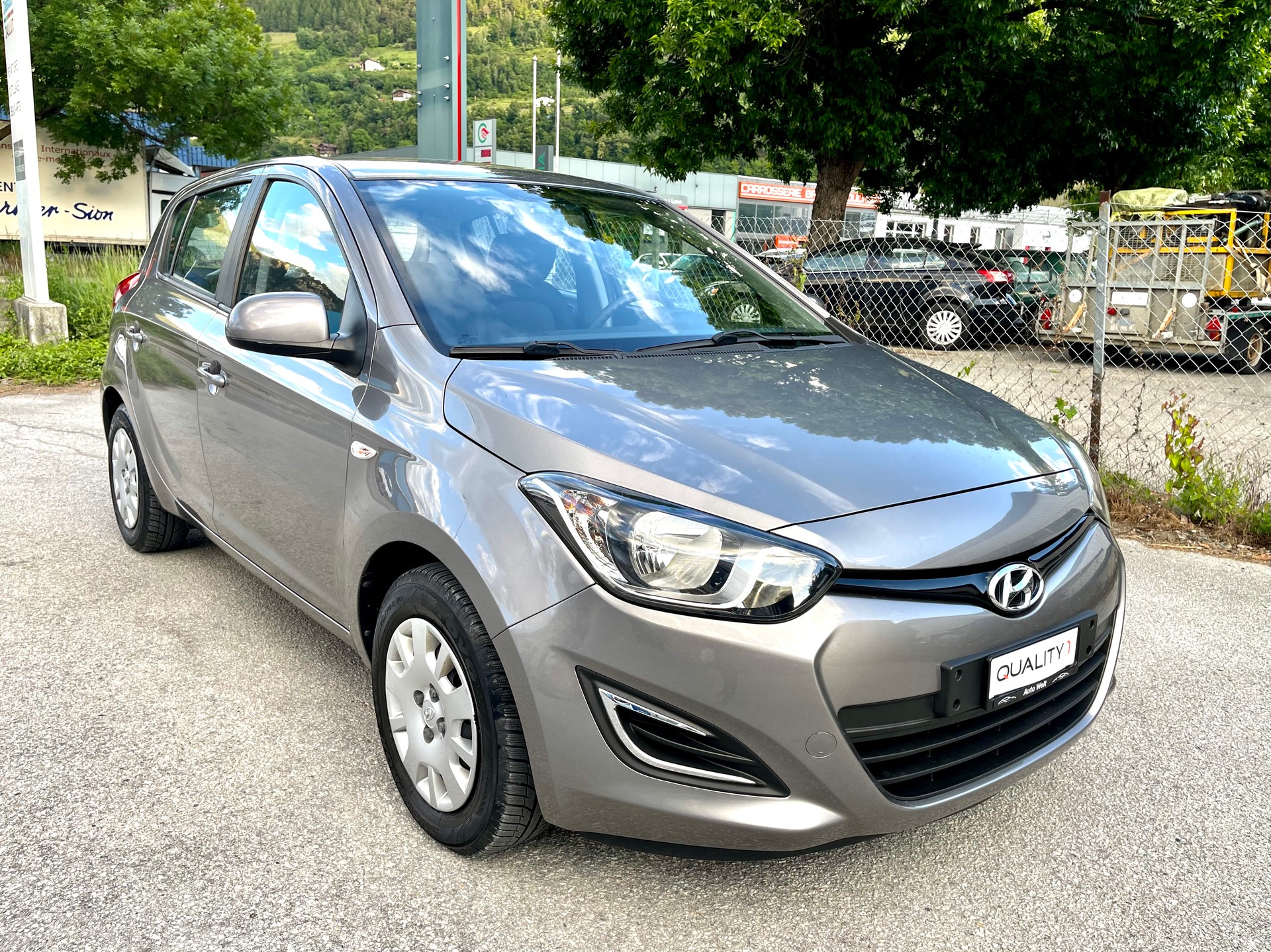 HYUNDAI i20 1.4 Premium-image-0
