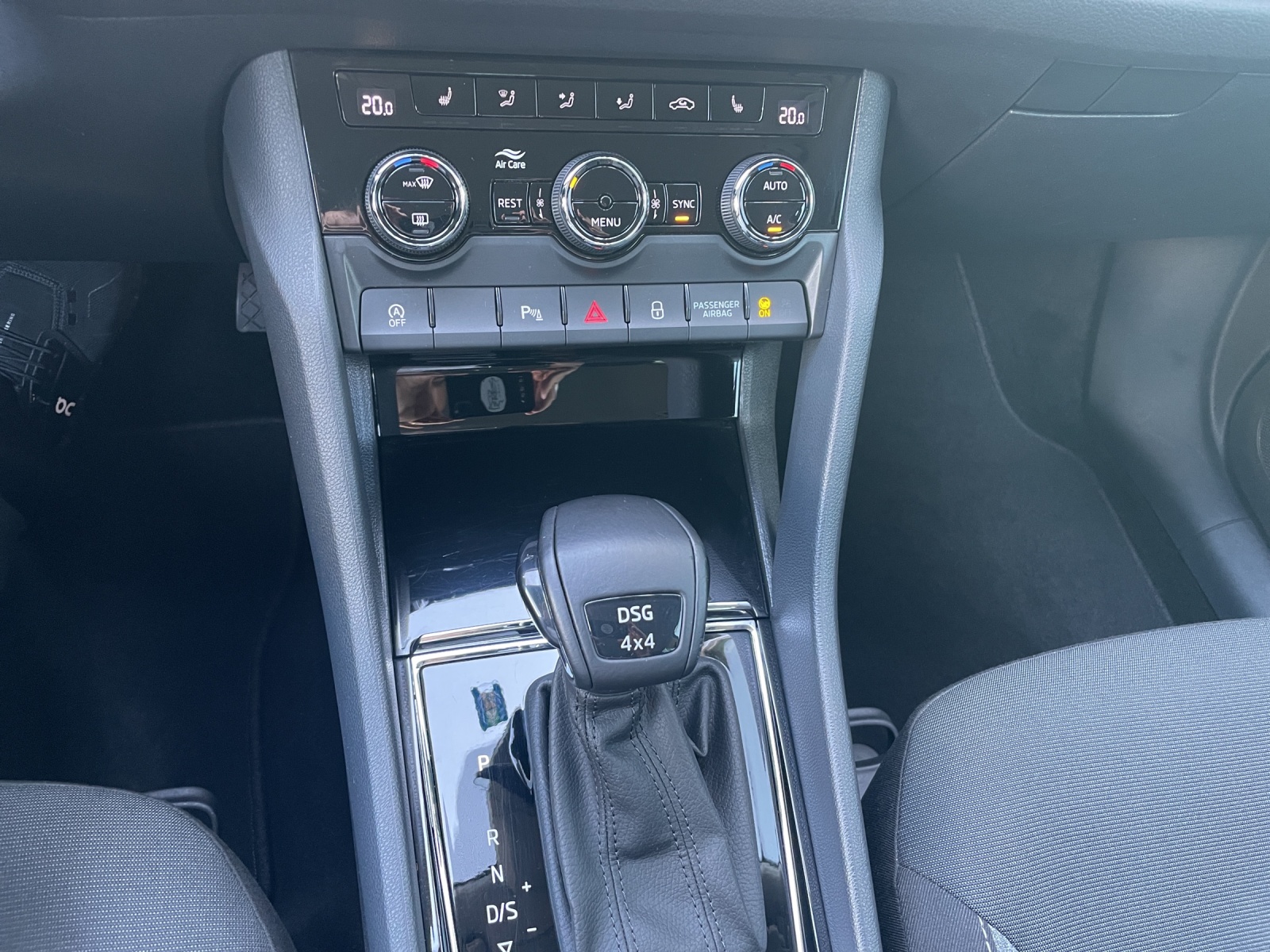SKODA Kodiaq 2.0 TSI DSG Drive 4x4-image-11