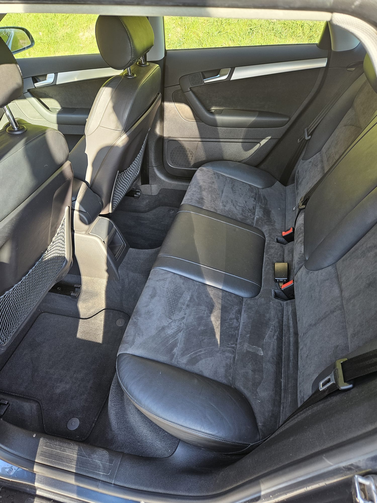 AUDI A3 Sportback 2.0 TDI Ambition quattro-image-5