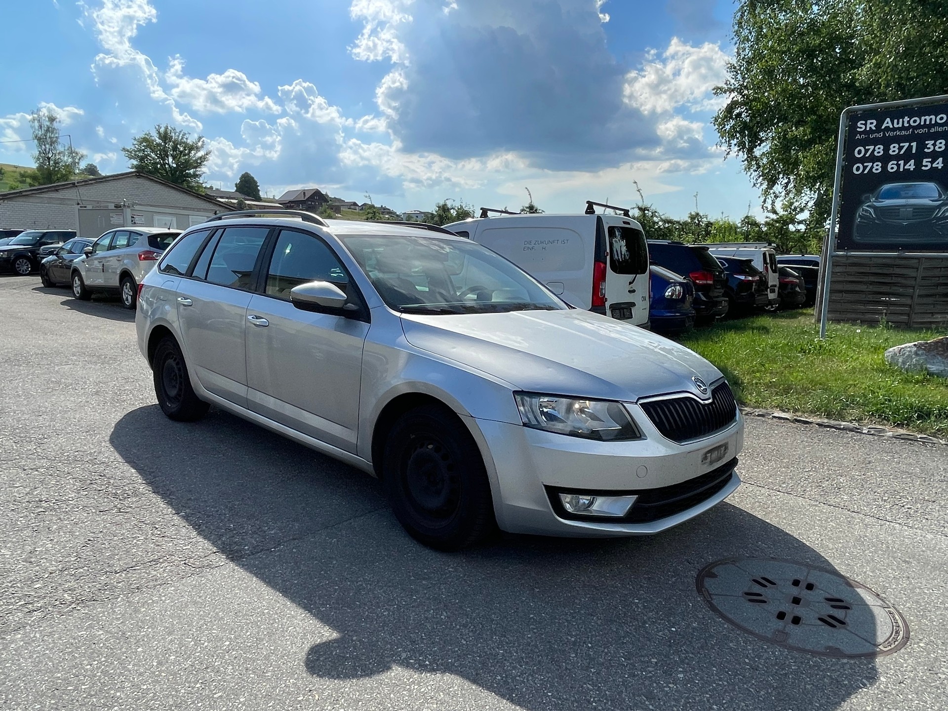 SKODA Octavia Combi 1.6 TDI Elegance 4x4-image-6