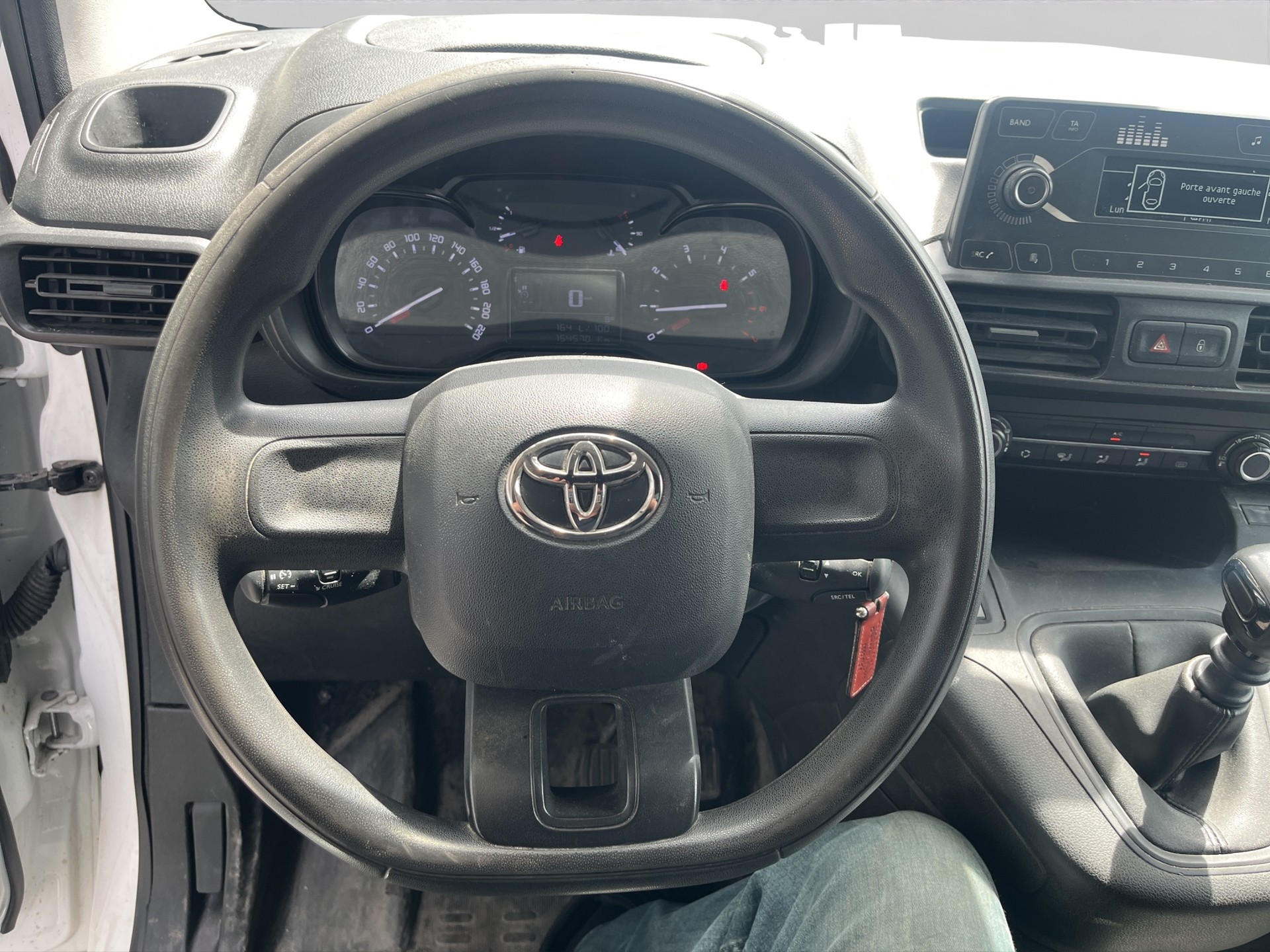 TOYOTA Proace City Van 1.5D Active Medium-image-7