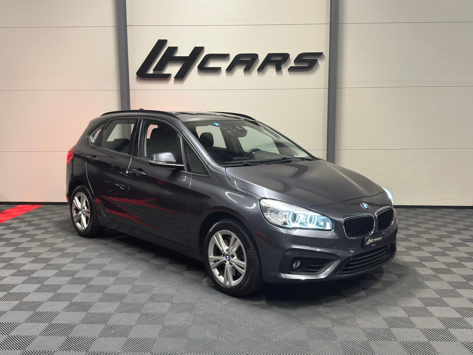 BMW 225i xDrive SAG Active Tourer