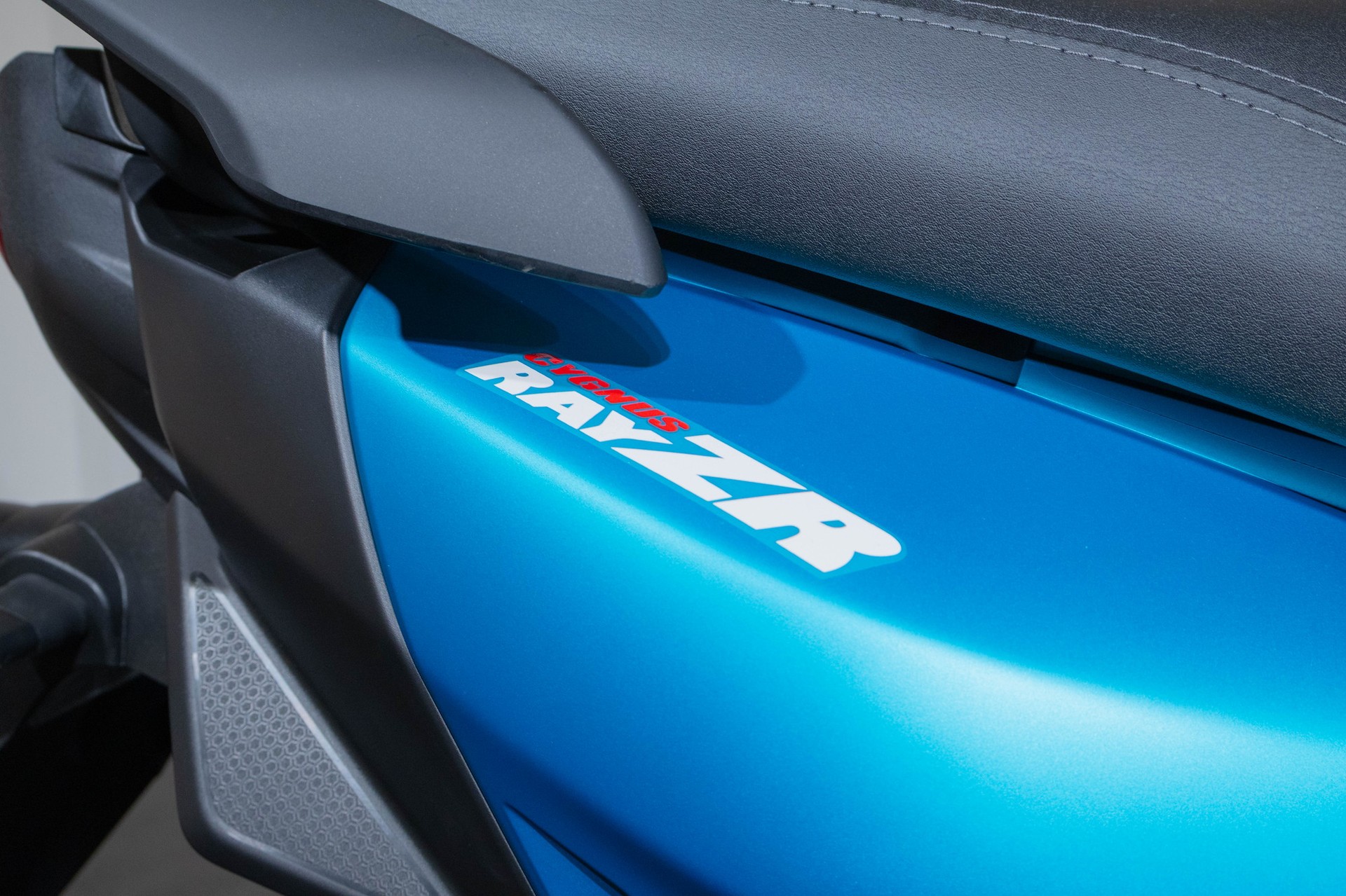 YAMAHA RayZR-image-11