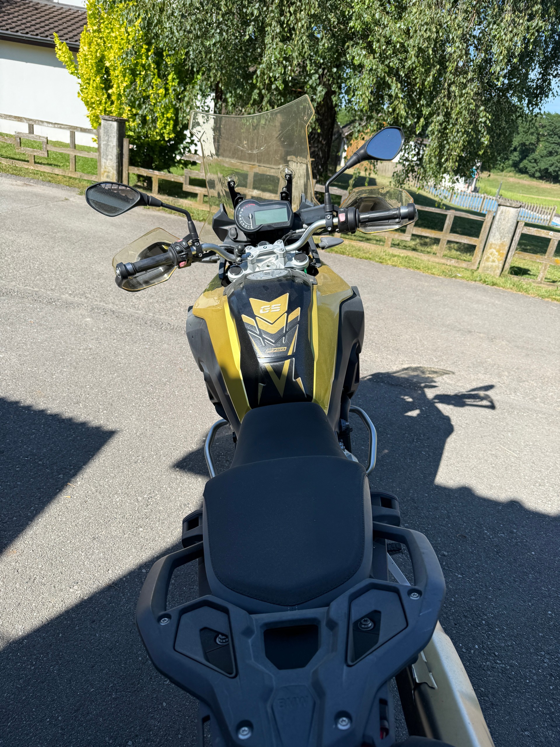 BMW F 750 GS ABS-image-1
