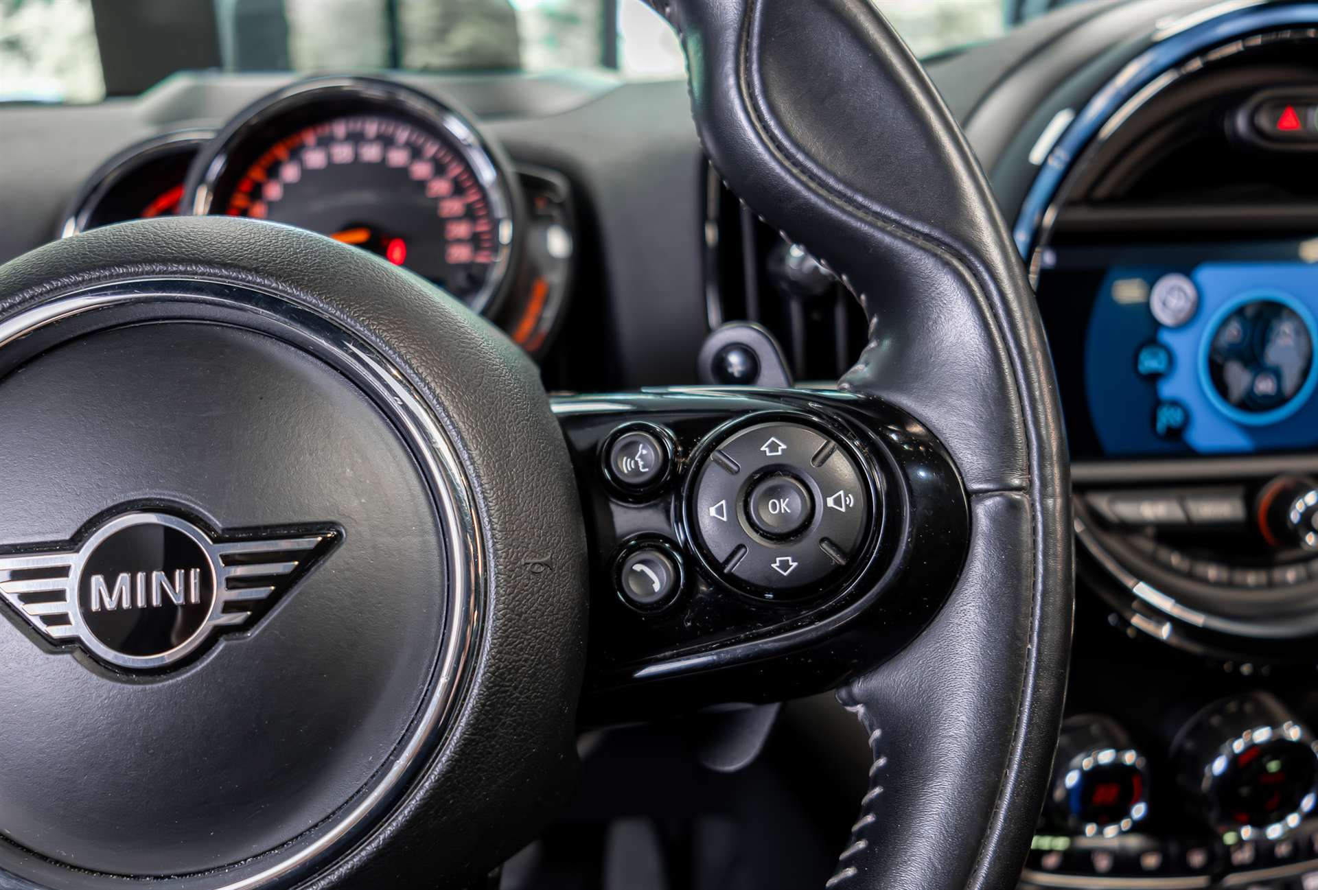 MINI Countryman Cooper S ALL4 Steptronic-image-10