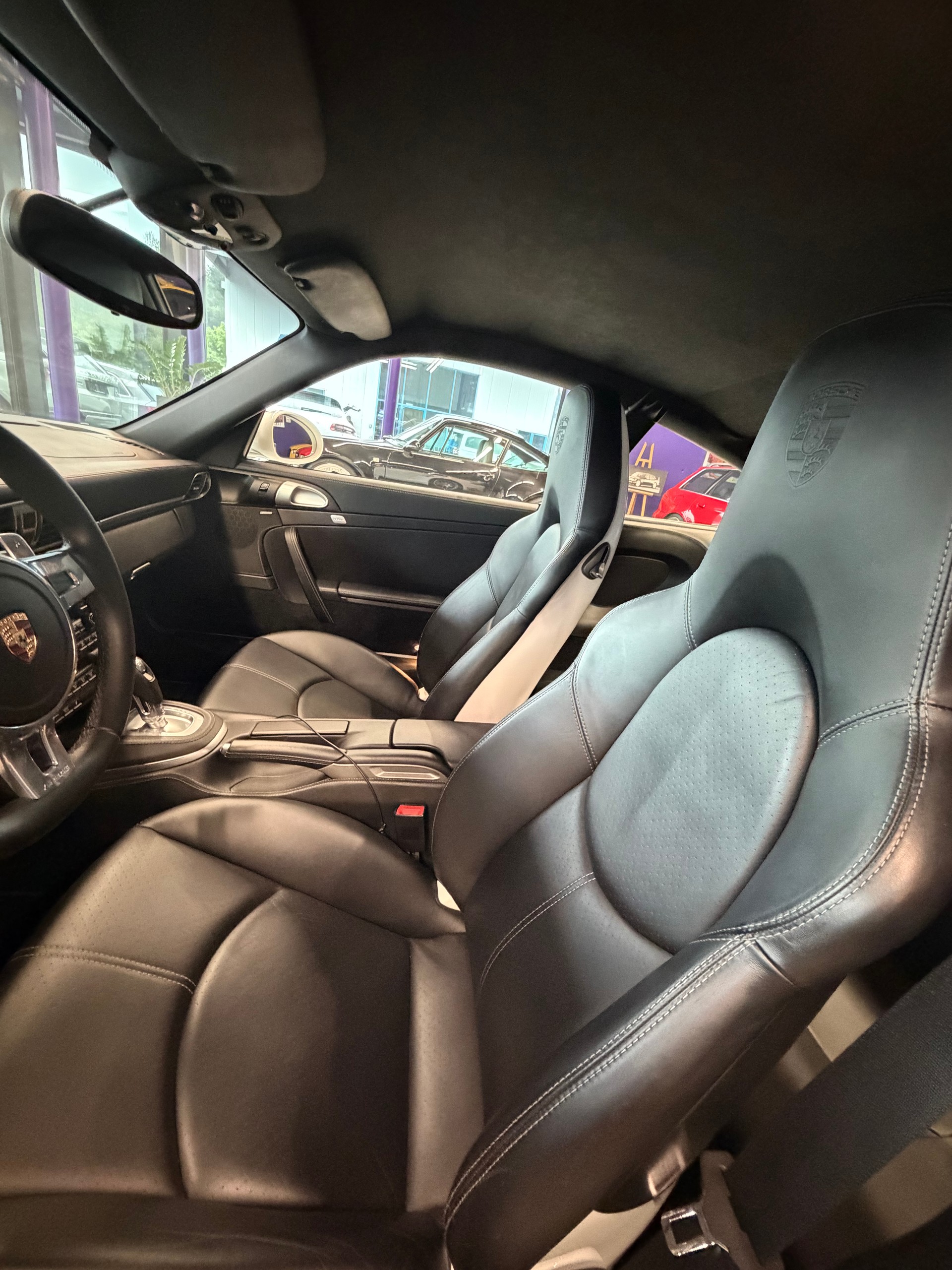 PORSCHE 911 Turbo S PDK-image-9